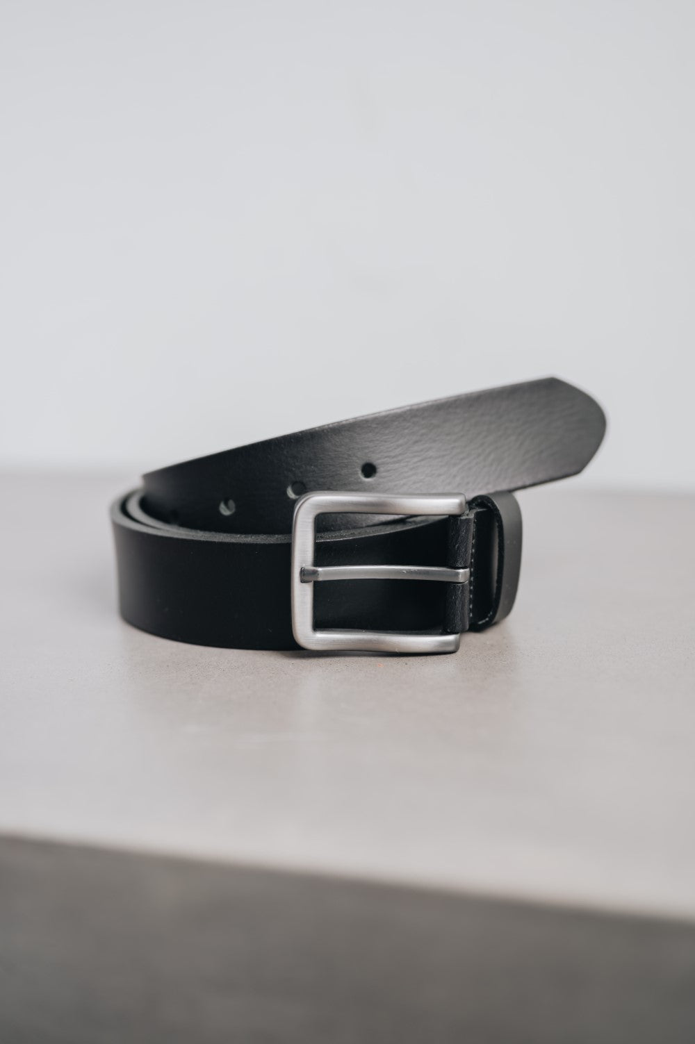 Premium Genuine Leather Belt for Men - Durable & Stylish Dress Belt for Casual & Formal Wear - Perfect for Office, Business, Wedding & Everyday Use