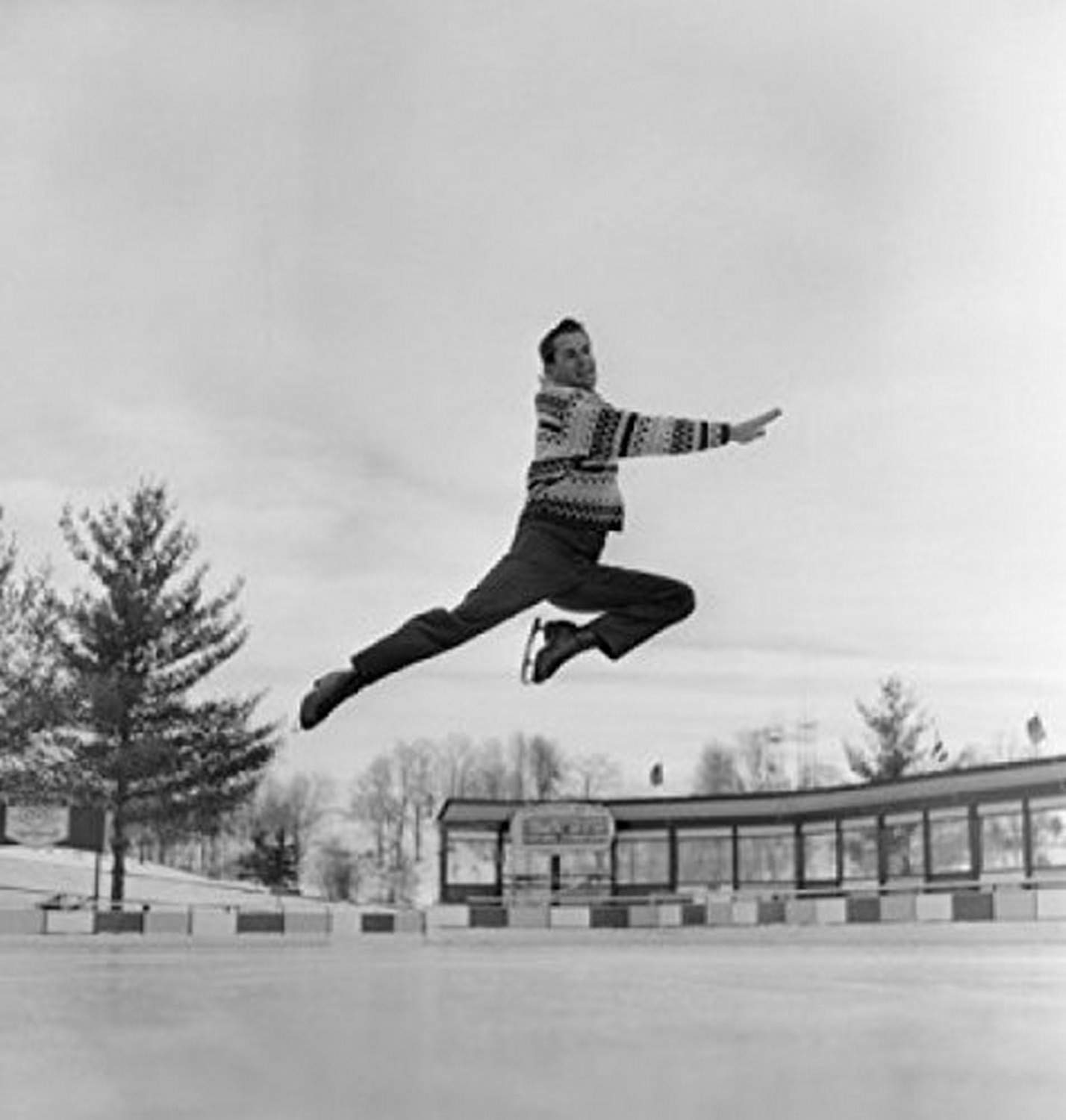 Man Ice Skating Poster Print - 18x24 Inches - Winter Sports Wall Art Decor for Home, Office & Gifts