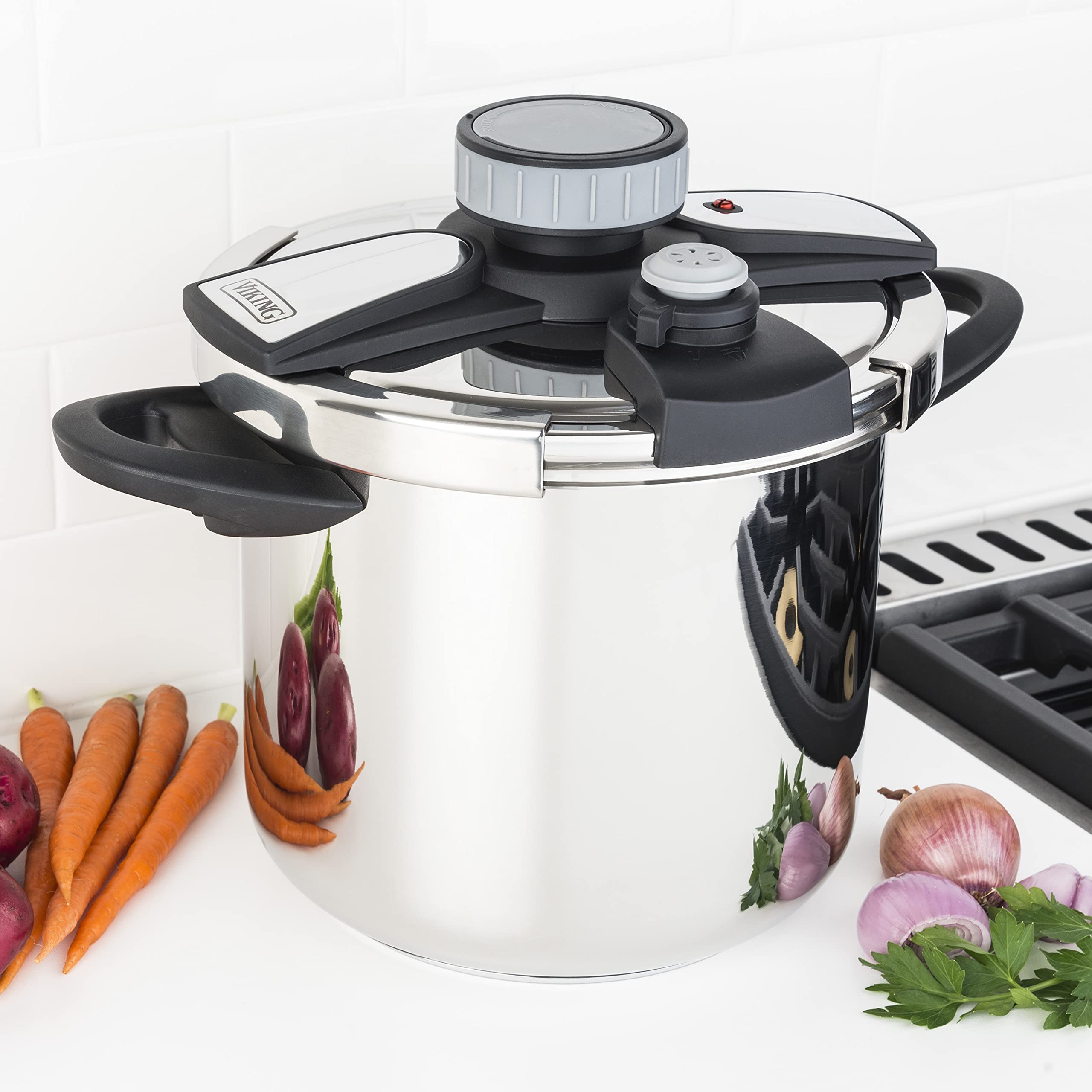 Viking 4050-28QBLK 8 Quart Stainless Steel Pressure Cooker | Fast & Safe Cooking for Soups, Stews & Meal Prep | Commercial-Grade Kitchen Appliance for Home Chefs