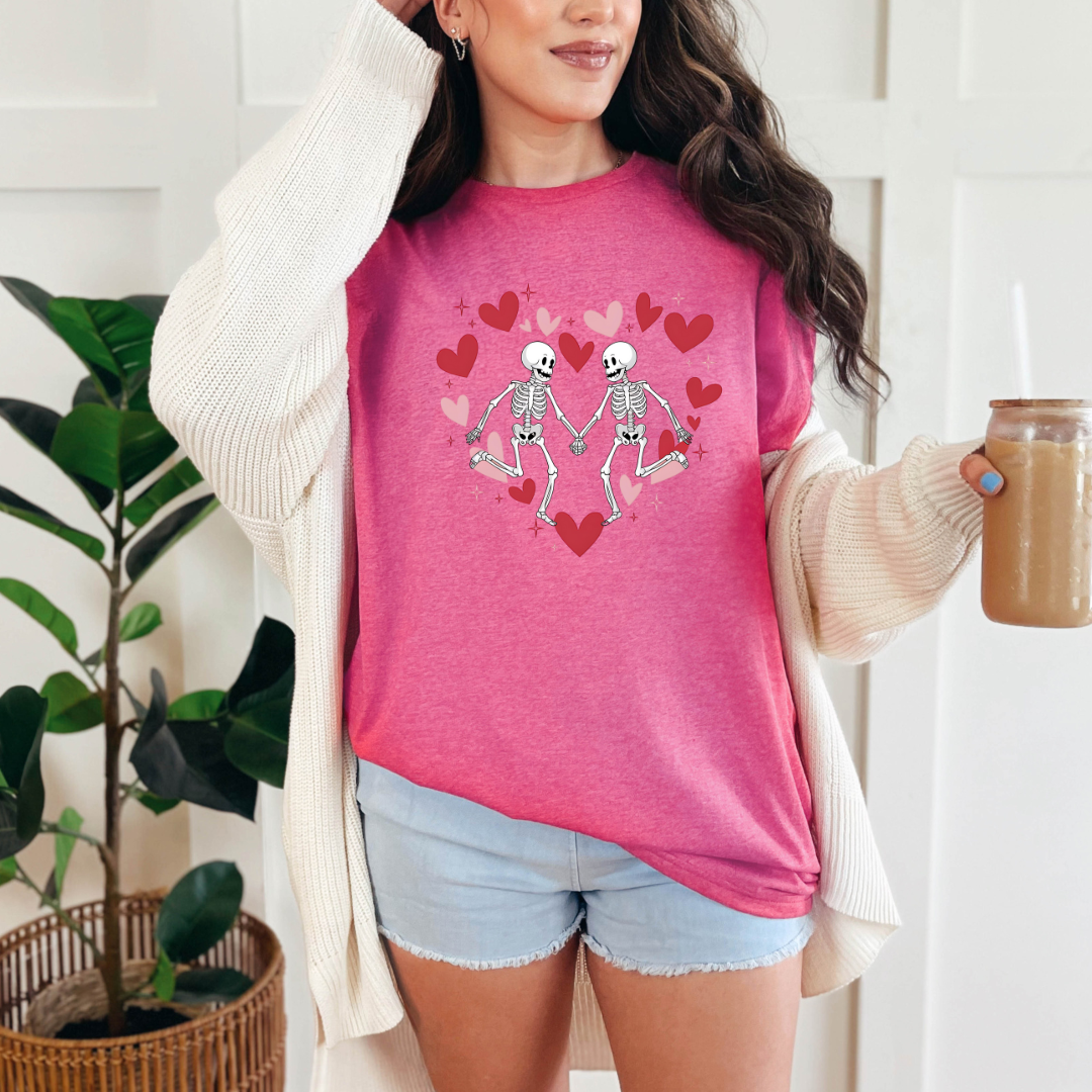 Skeleton Heart Graphic T-Shirt for Men & Women - Cool Gothic Style Cotton Tee - Perfect for Halloween, Concerts, and Casual Streetwear