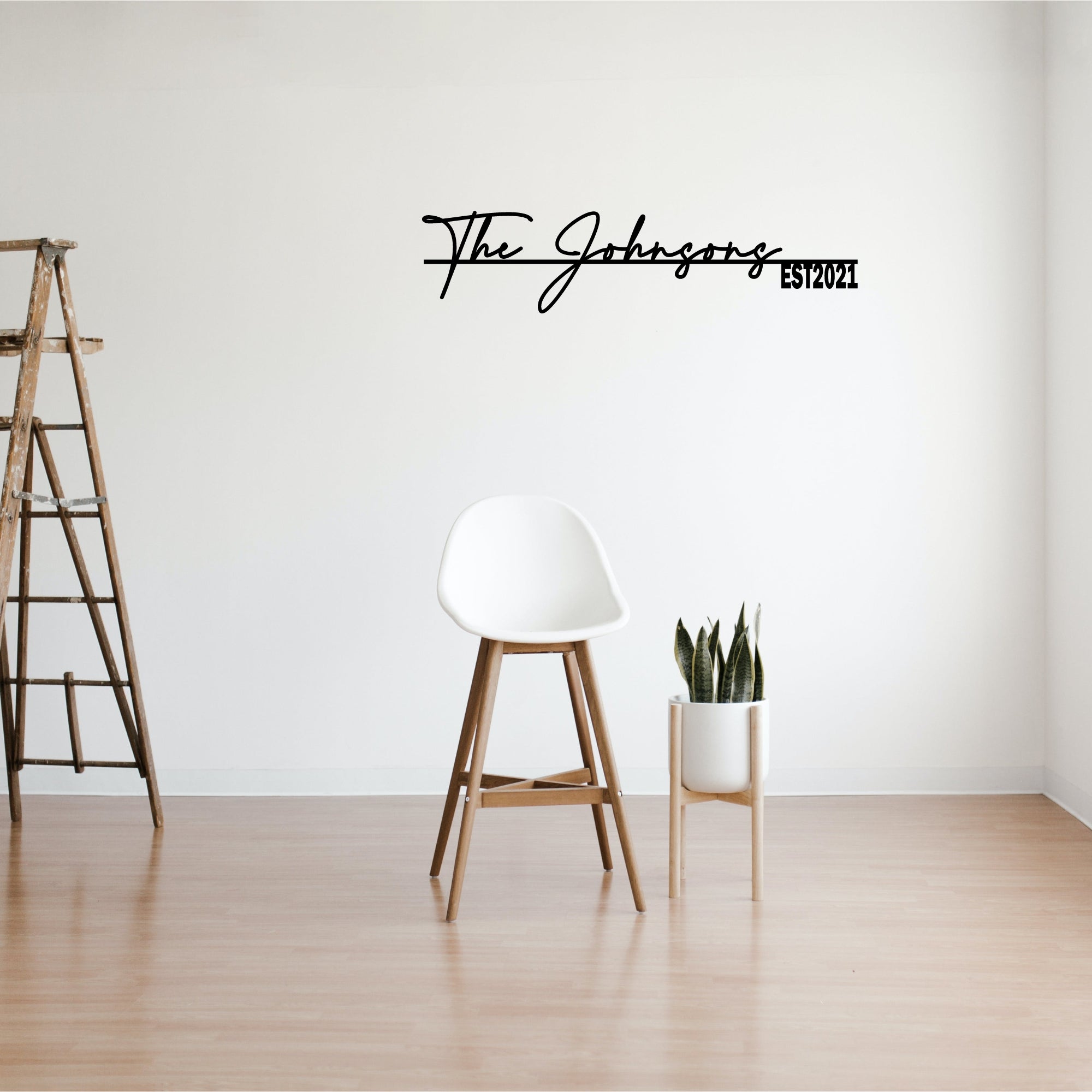 Personalized Metal Family Wall Sign - Custom Cursive Name Plaque for Home Decor, Housewarming Gift, Living Room & Entryway Wall Art