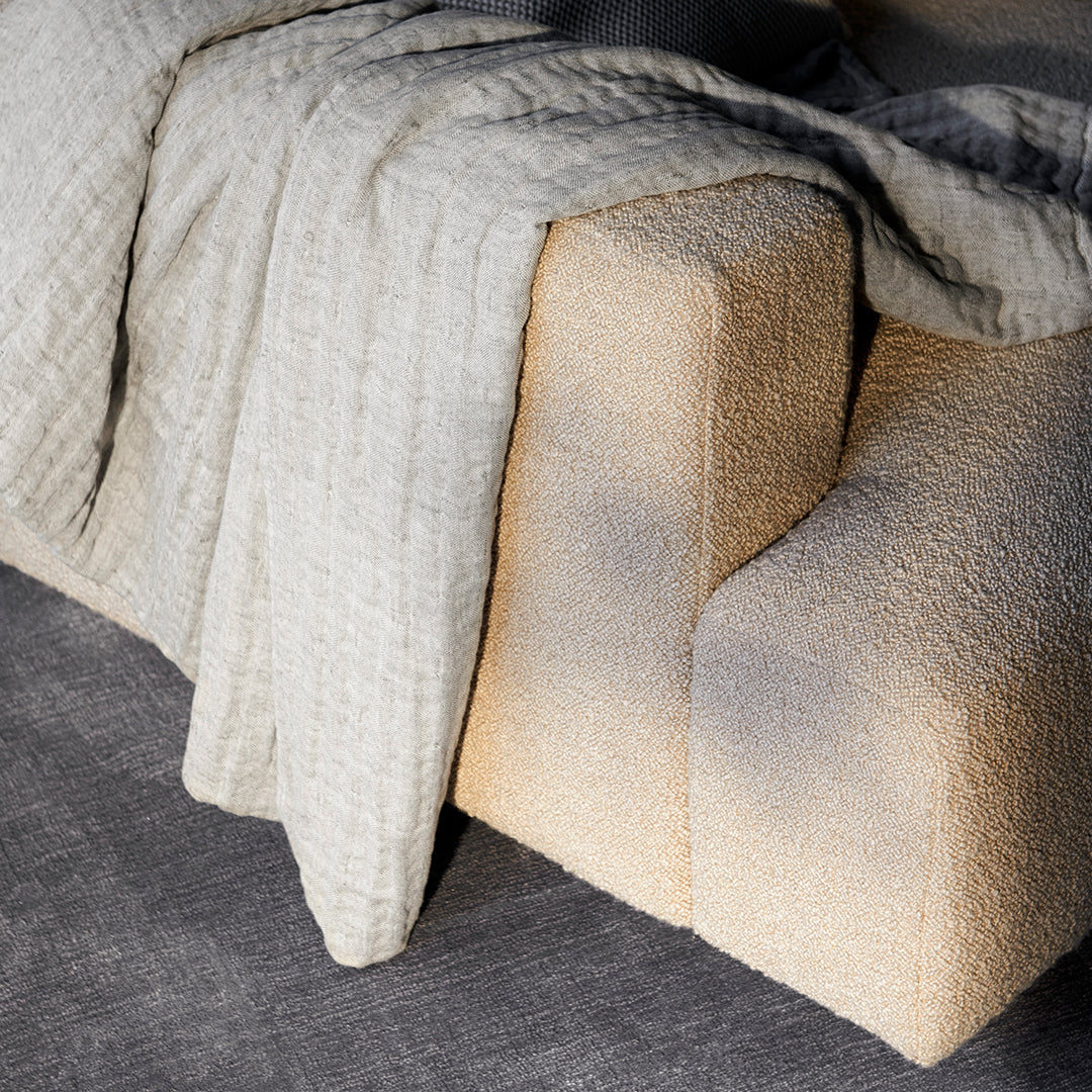 SC81 Throw Blanket - Soft & Cozy Fleece Blanket for Couch, Bed, and Travel - Perfect for Gifts, Home Decor, and Relaxation