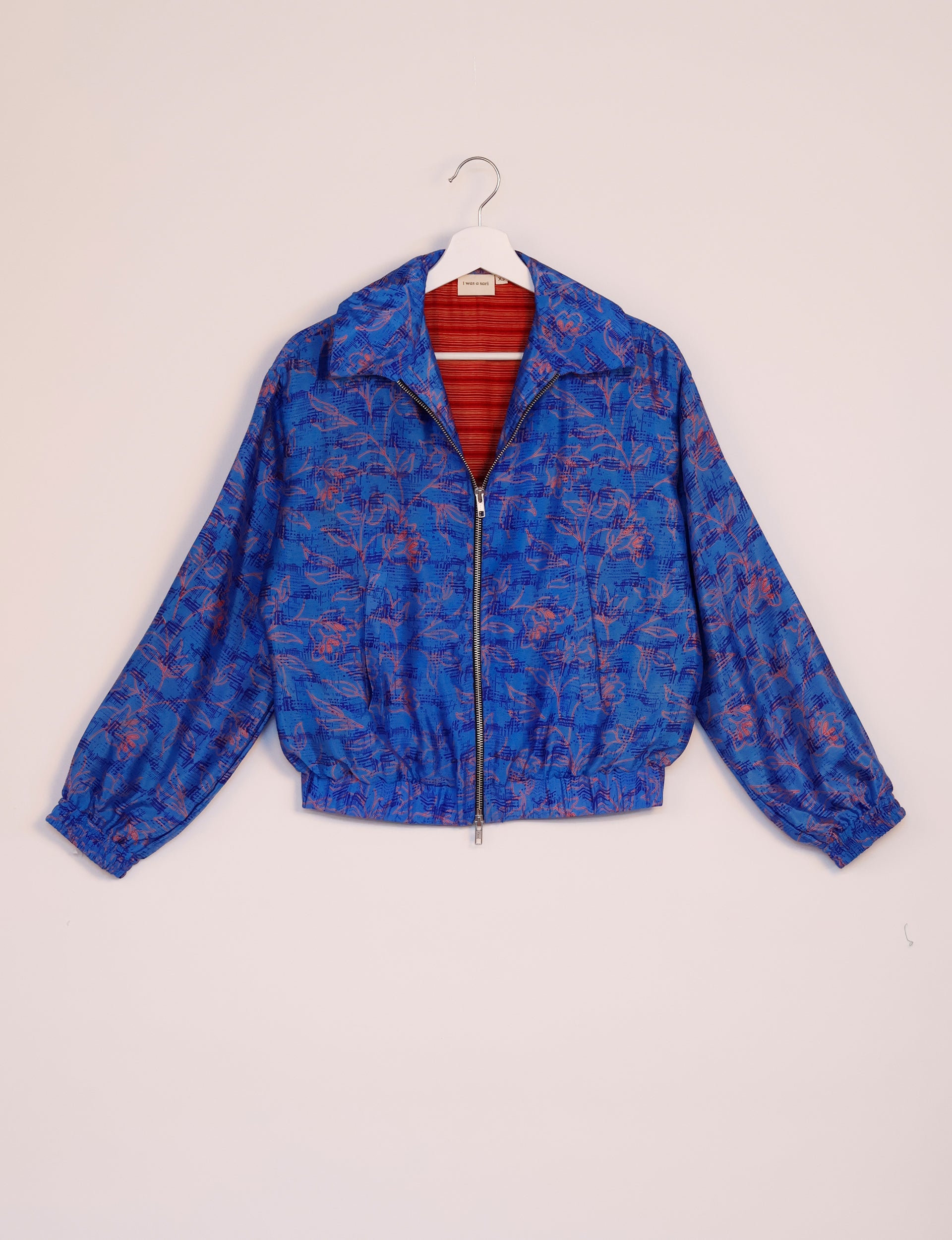 Stylish Bomber Jacket for Women - Size XS 130 - Perfect for Casual Outfits, Streetwear & Layering in Fall & Winter