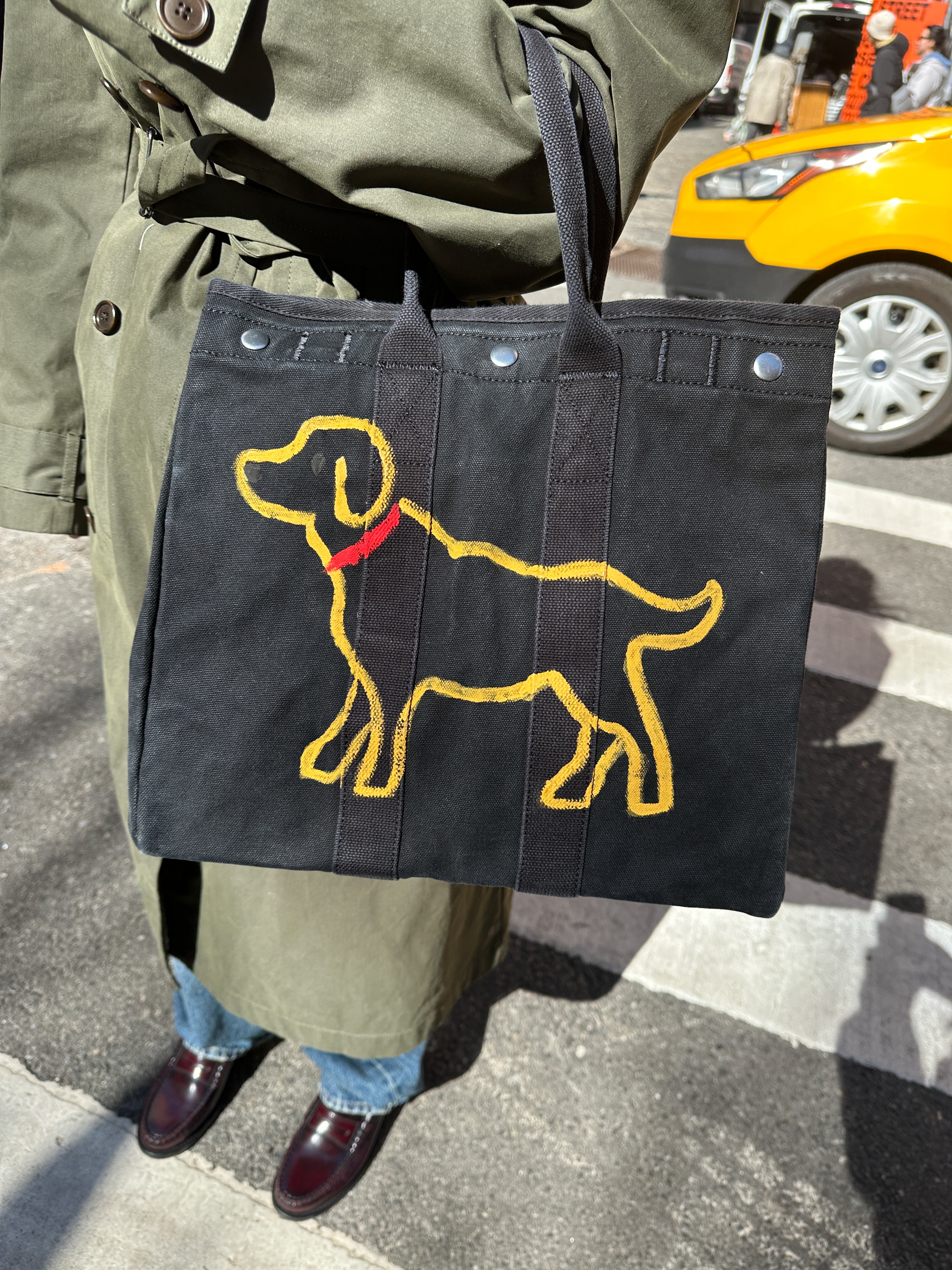 Stylish and Durable Dog Tote Bag for Weekday Adventures - Perfect for Work Commutes, Dog Park Visits, and Shopping Trips