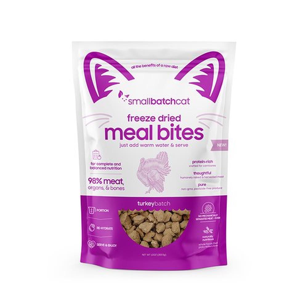 Premium Freeze-Dried Humanely Raised Turkey Cat Food - Grain-Free, High-Protein Natural Treat for Indoor & Outdoor Cats - Perfect for Travel, Training & Mealtime Toppers