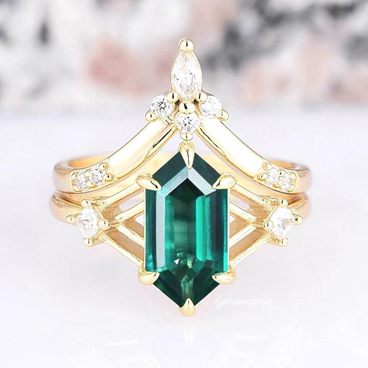 Celtic Hexagon Emerald Ring Set - 14K Solid Yellow Gold Wedding Band, Engagement Ring for Women, Anniversary Gift, Irish Jewelry for Everyday Wear
