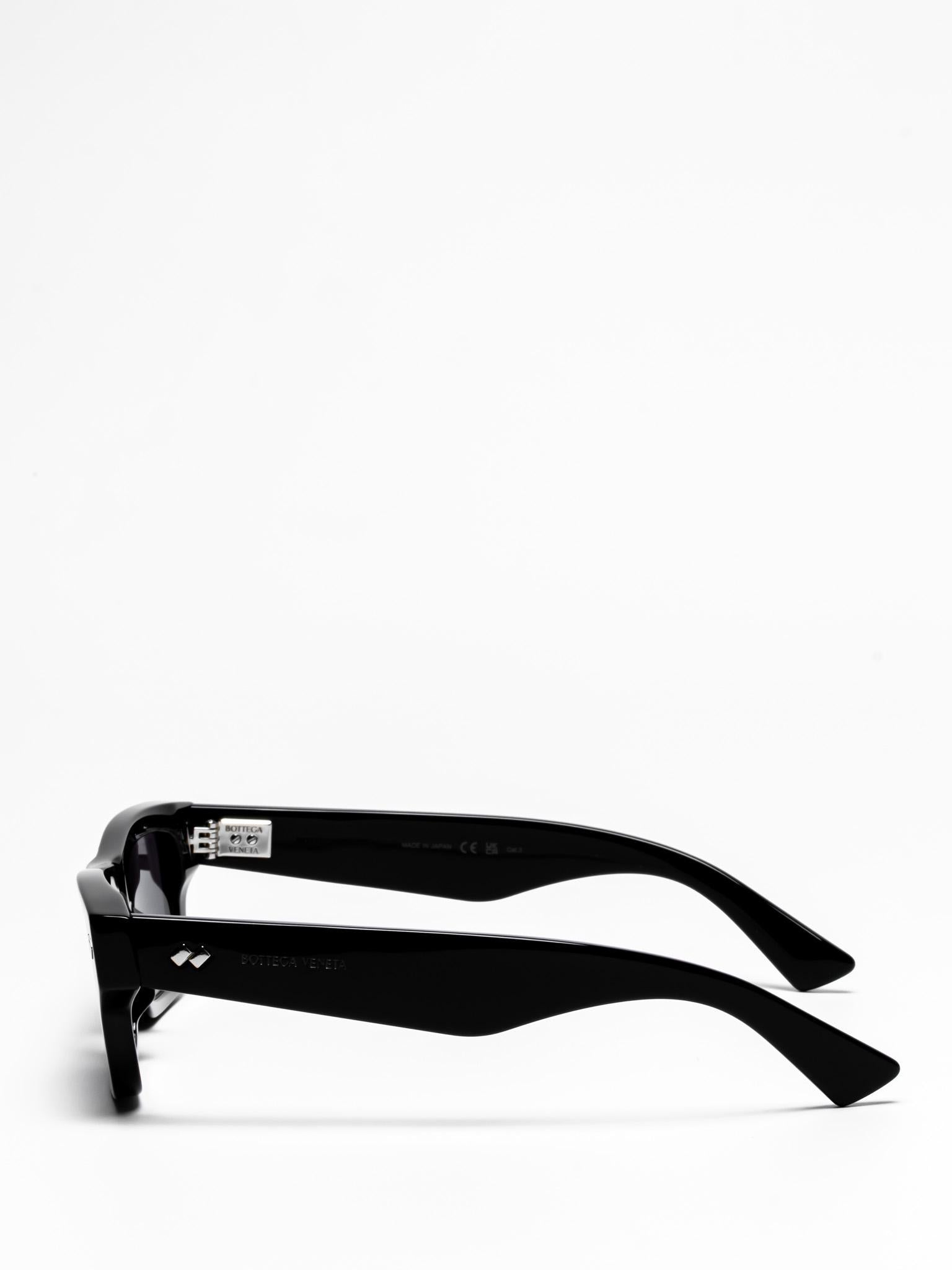BOTTEGA VENETA BV1351S 001 Sunglasses - Luxury Designer Shades for Women & Men | Perfect for Outdoor Activities, Travel & Fashion Statements