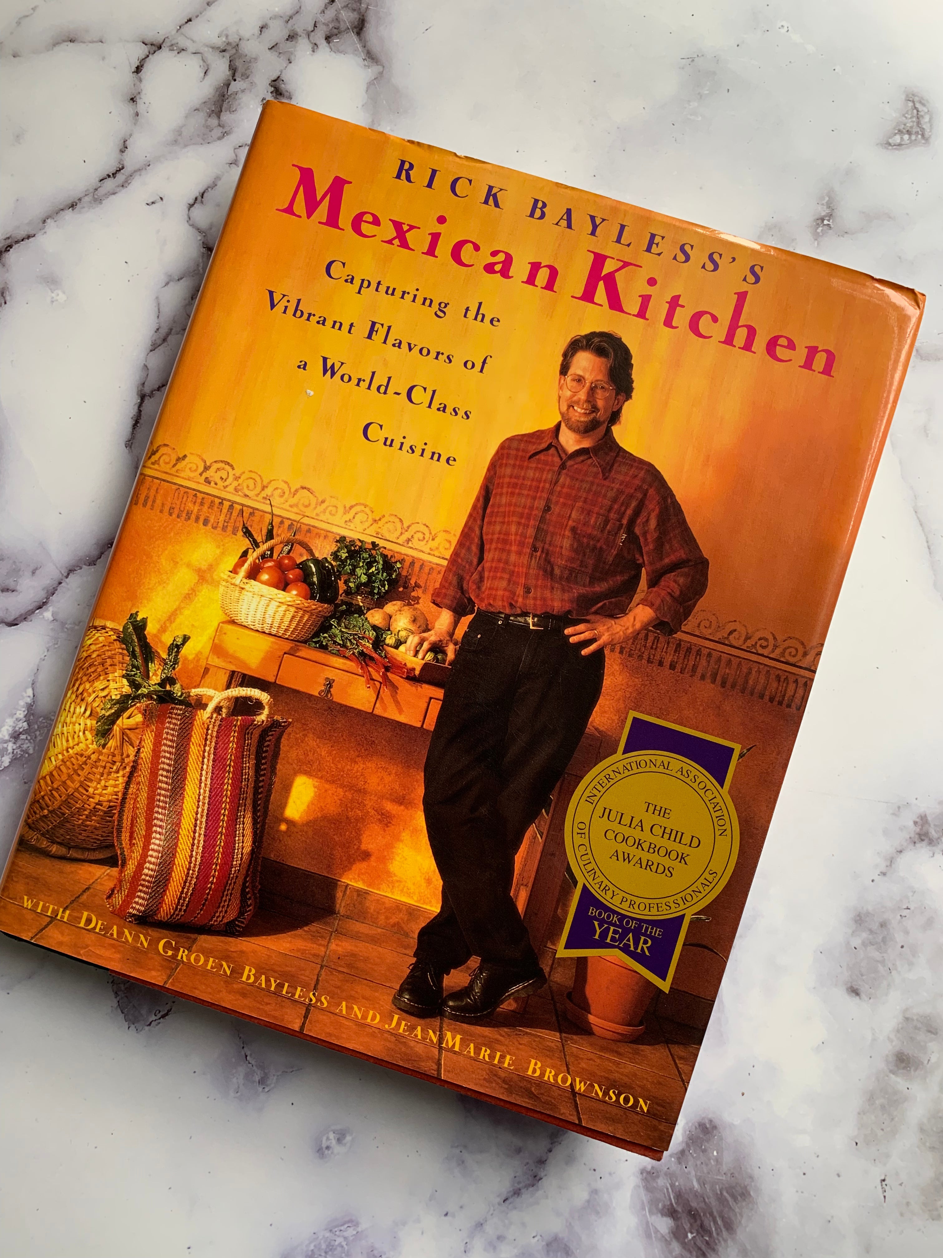 Rick Bayless's Mexican Kitchen Cookbook: Authentic Recipes for Vibrant Mexican Flavors - Perfect for Home Chefs & Mexican Cuisine Lovers