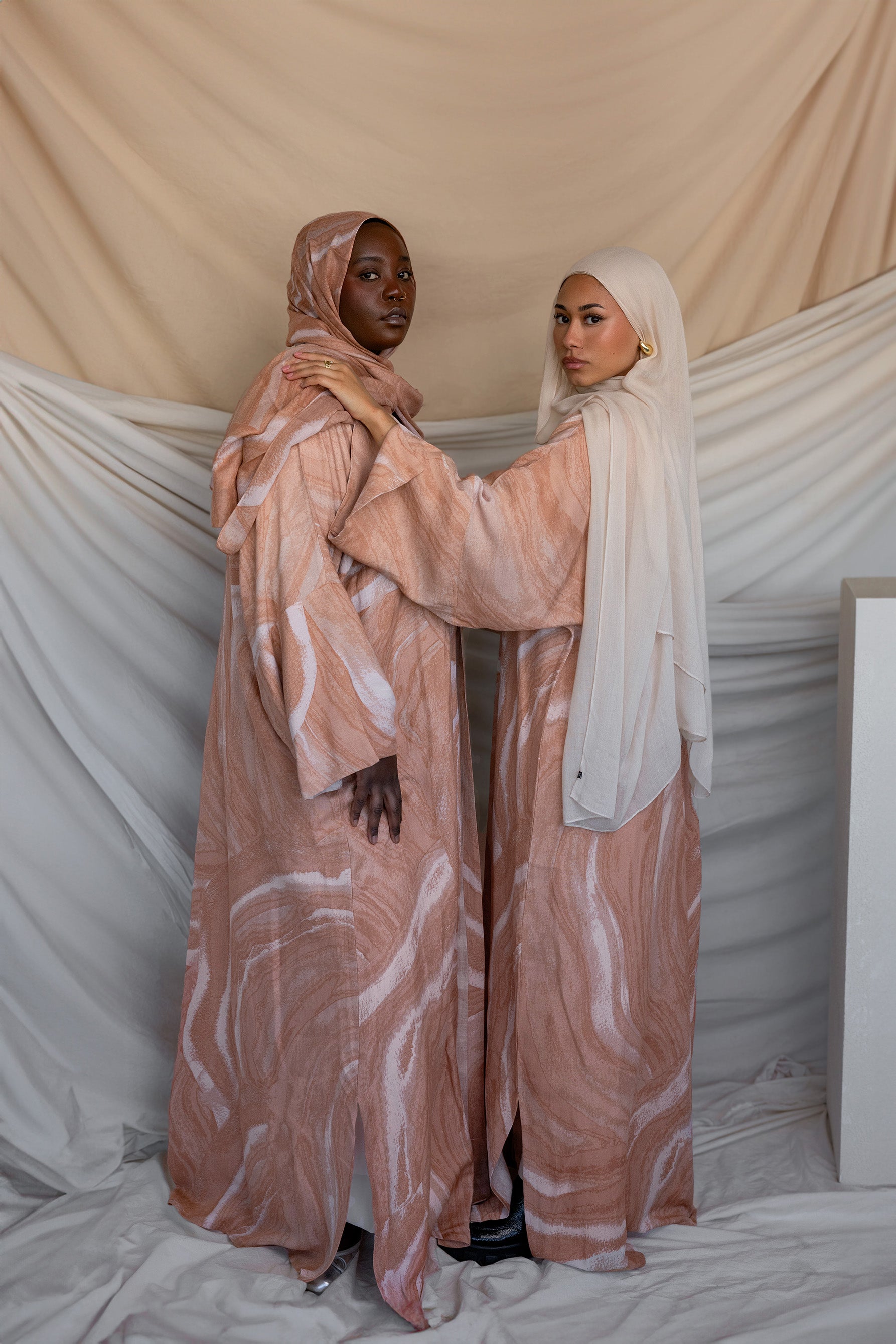 Elegant Terracotta Sediment Abaya - Modest Islamic Dress for Women - Perfect for Prayer, Eid, and Special Occasions