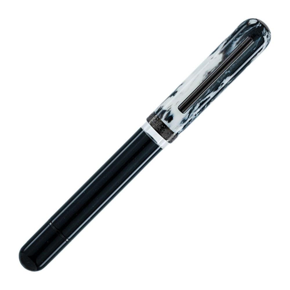 Nahvalur (Narwhal) Voyage Cookies and Cream Fountain Pen - Premium Writing Instrument for Calligraphy, Journaling & Gift Giving