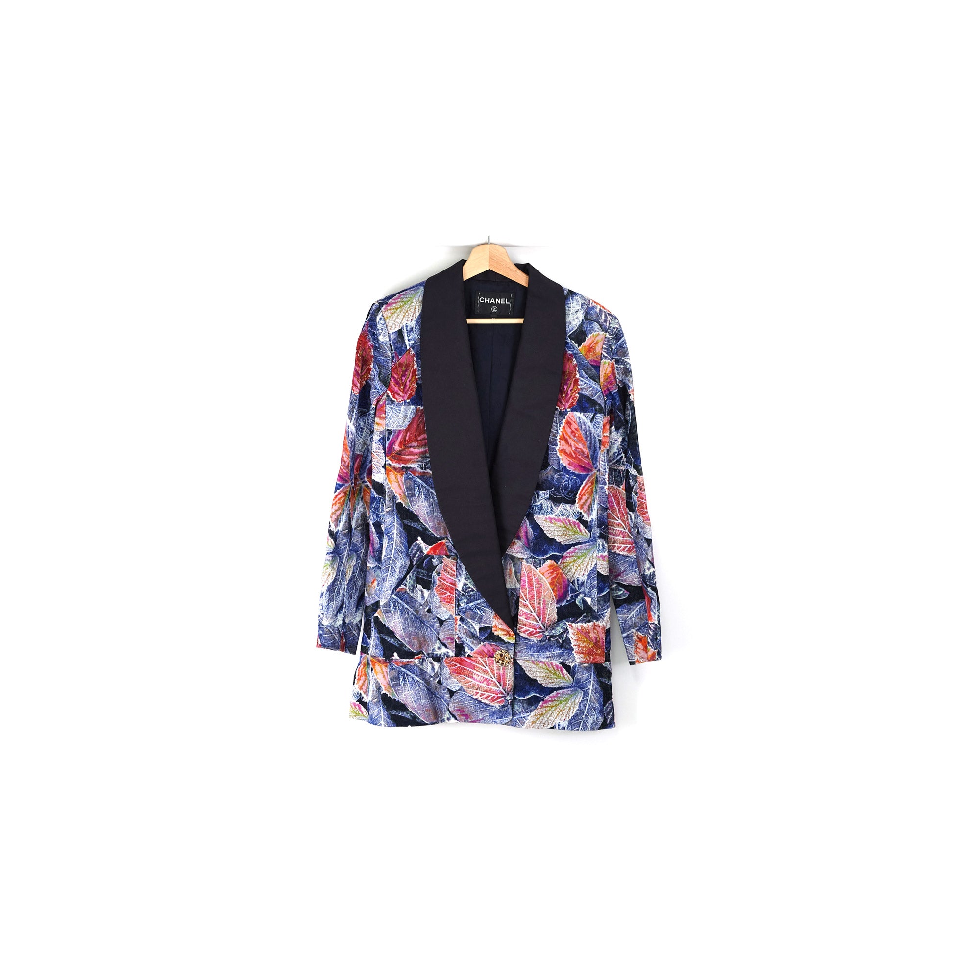 Chanel Women's Blazer Jacket Size 38 - Classic Tweed Boucle Coat for Office, Business, and Formal Events
