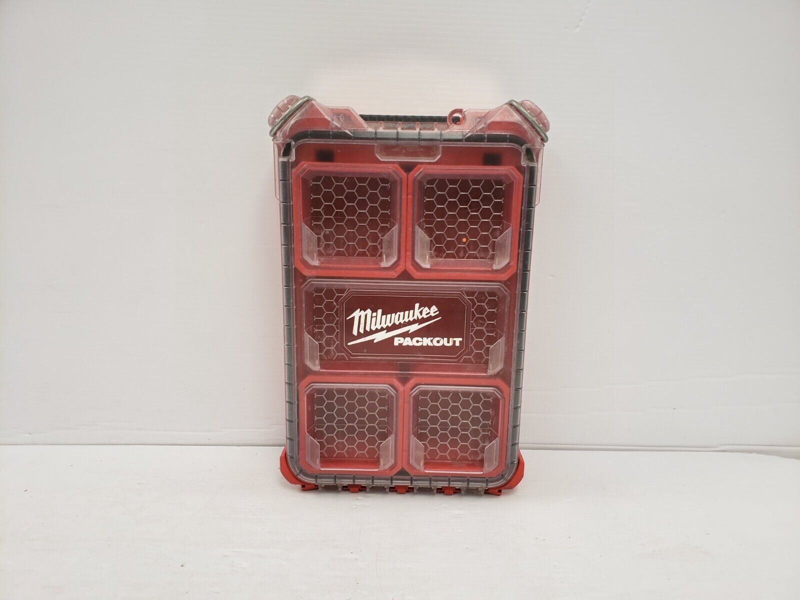 Milwaukee 48-22-8435 Heavy Duty Tool Box - Durable Storage for Tools & Equipment - Perfect for Workshops, Garages & Job Sites