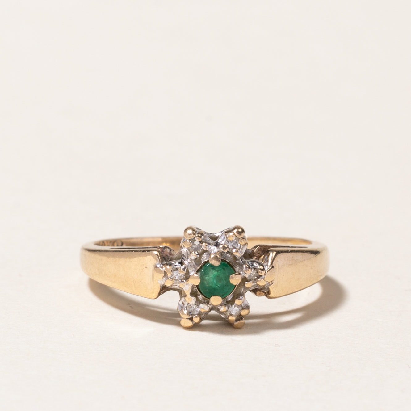 10K Gold Emerald and Diamond Petal Ring - 0.065ct Emerald & 0.042ctw Diamonds - Size 4.75 - Elegant Wedding Band, Anniversary Gift, Birthday Jewelry for Women