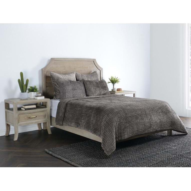 Bari Velvet 3-Piece Queen Quilt Set - Soft Luxury Bedding for Master Bedroom, Guest Room & Dorm Decor