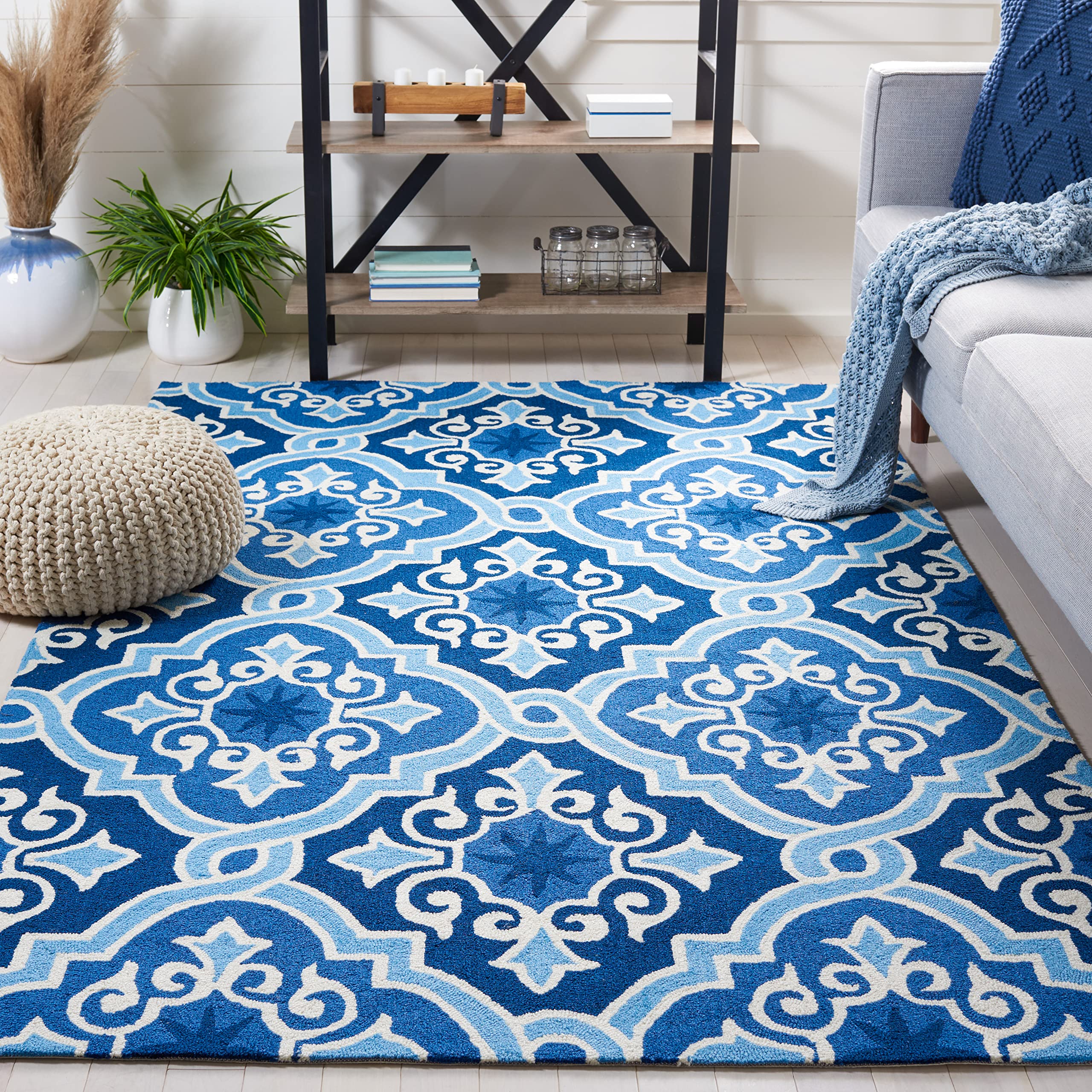 SAFAVIEH Four Seasons Collection 5' x 8' Navy Blue Hand-Hooked Floral Area Rug - Perfect for Living Room, Bedroom & Home Decor