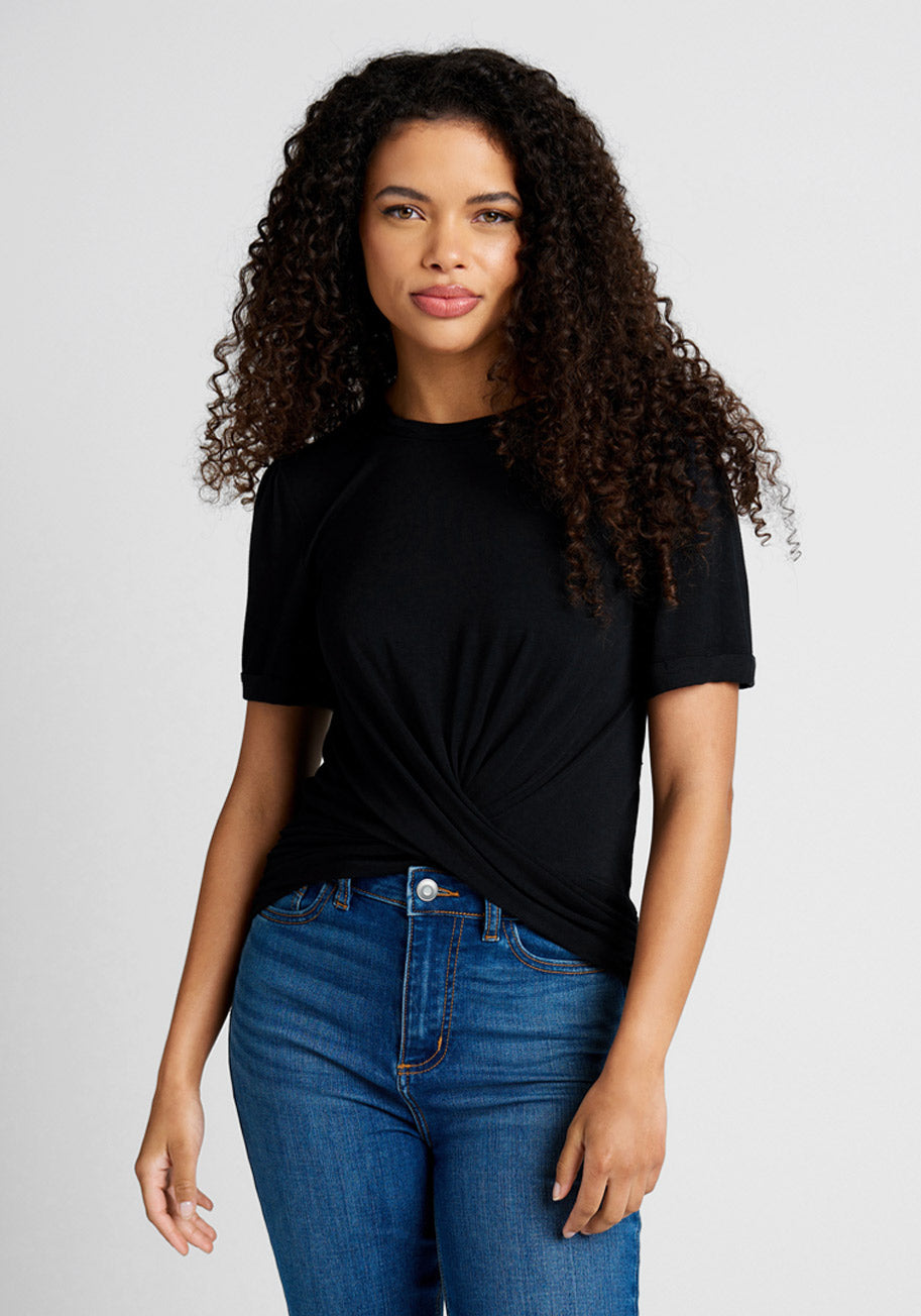 Stylish Twist of Fun Knit Top for Women - Trendy Casual Wear for Outings, Dates & Everyday Comfort