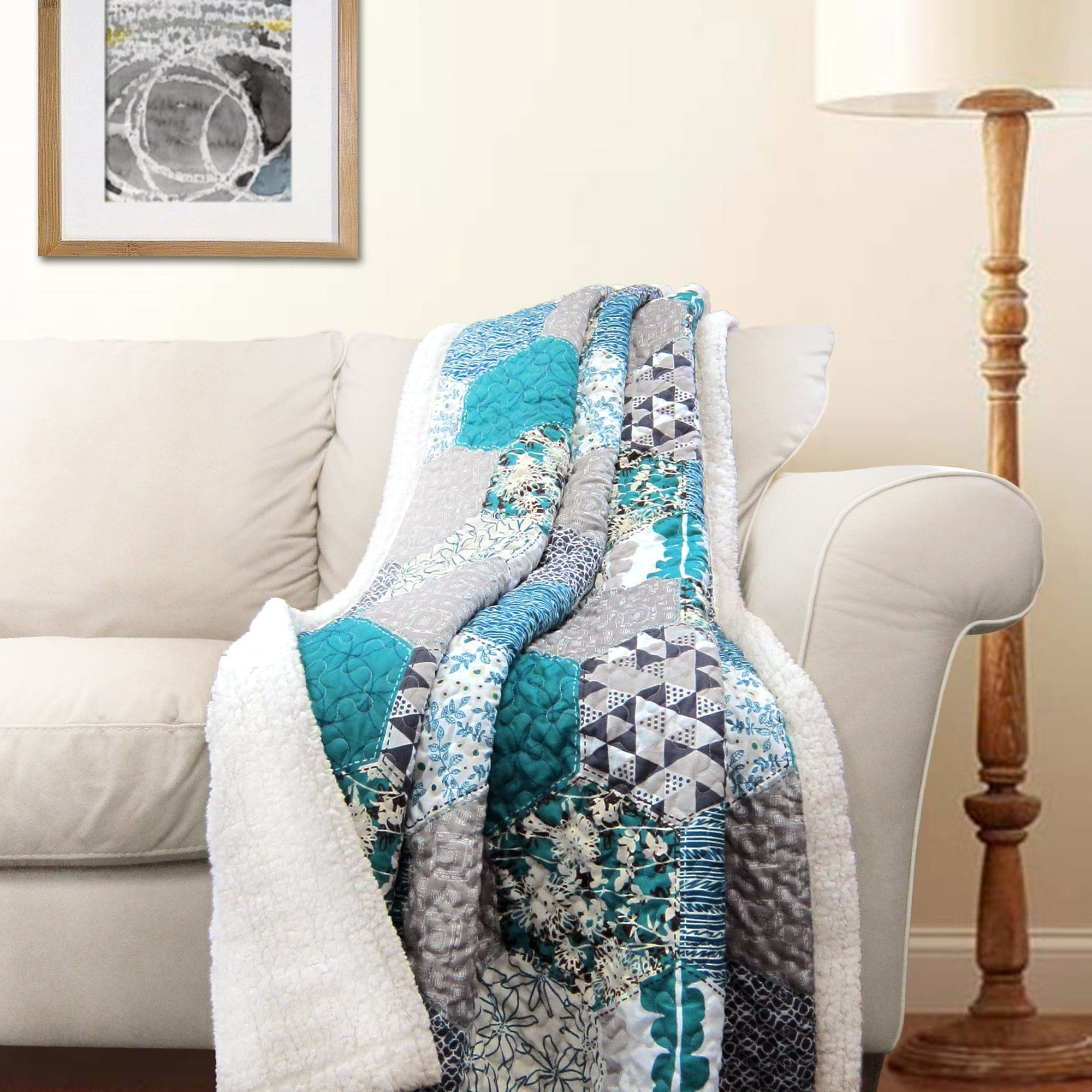 Briley Cozy Sherpa Throw Blanket - Ultra Soft & Warm Fleece Blanket for Couch, Bed, and Travel - Perfect for Winter Nights, Movie Time, and Relaxing at Home