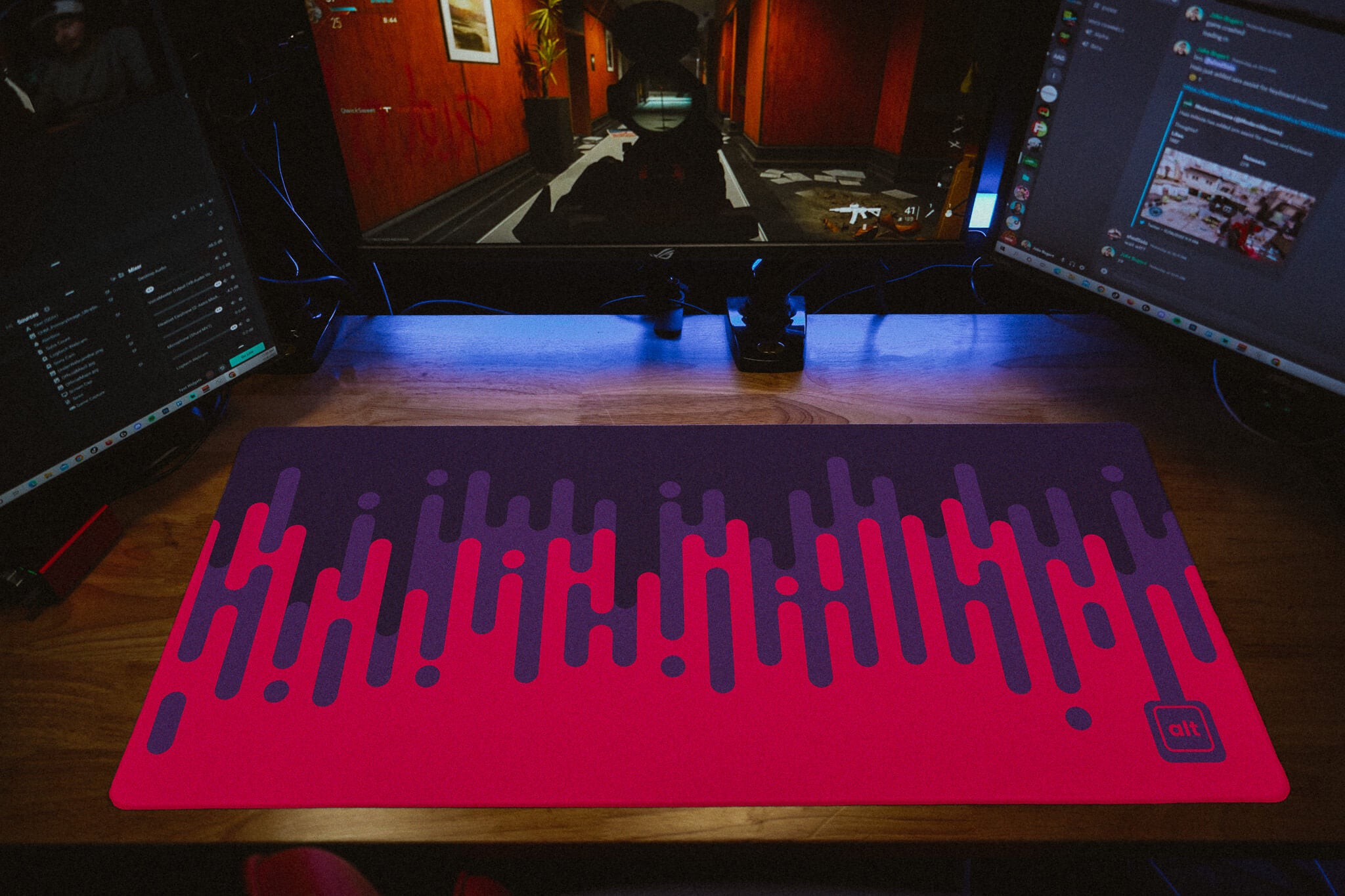 Premium Linear Waves Fuchsia Gaming Mouse Pad - Non-Slip Rubber Base, Smooth Surface for PC & Laptop - Perfect for Office, Gaming & Graphic Design Workspaces