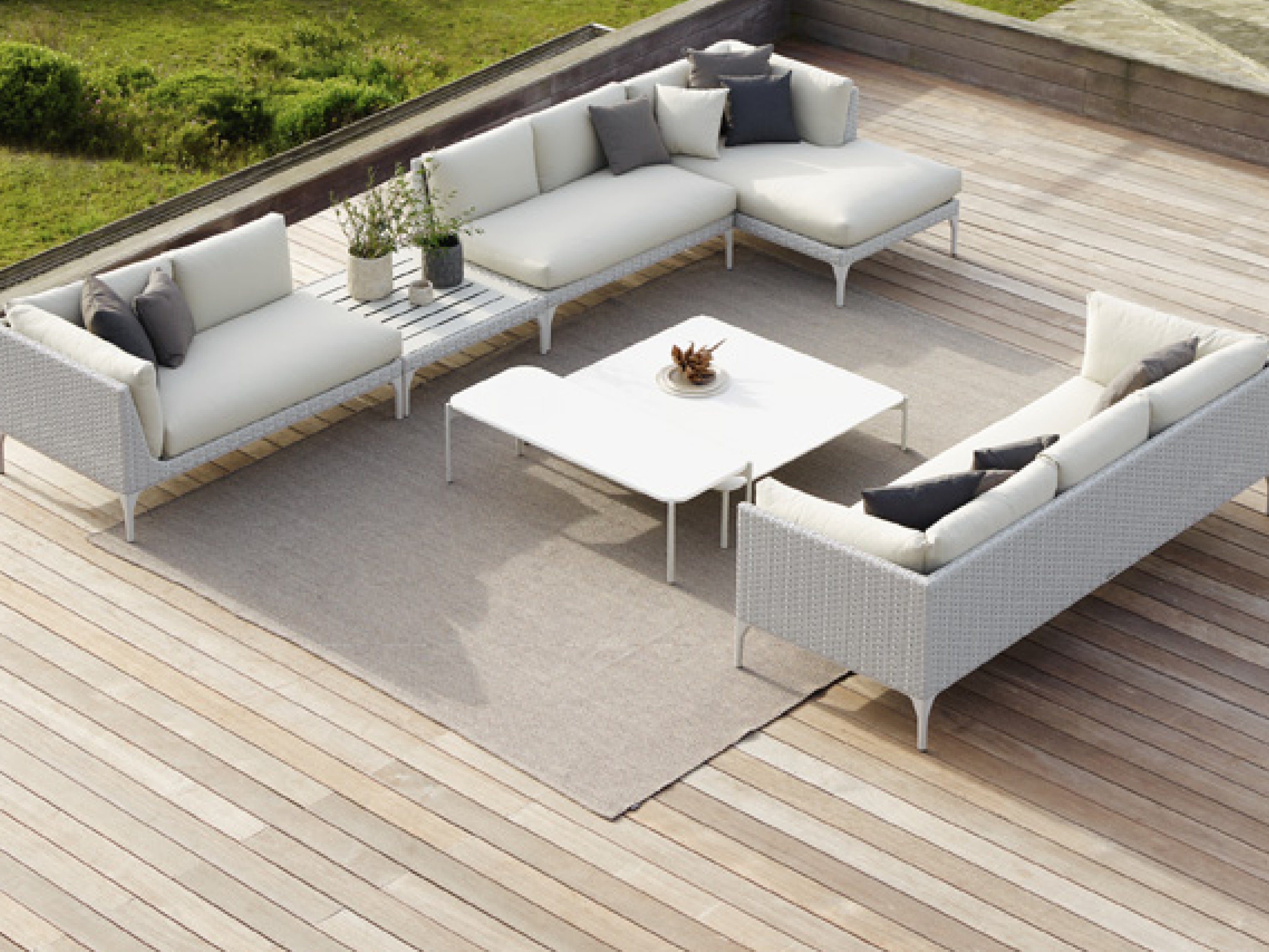 Modern Izon Coffee Table - Stylish Living Room Centerpiece for Home Decor, Compact & Functional Design for Small Spaces - Perfect for Apartments, Lounges, and Cozy Living Areas