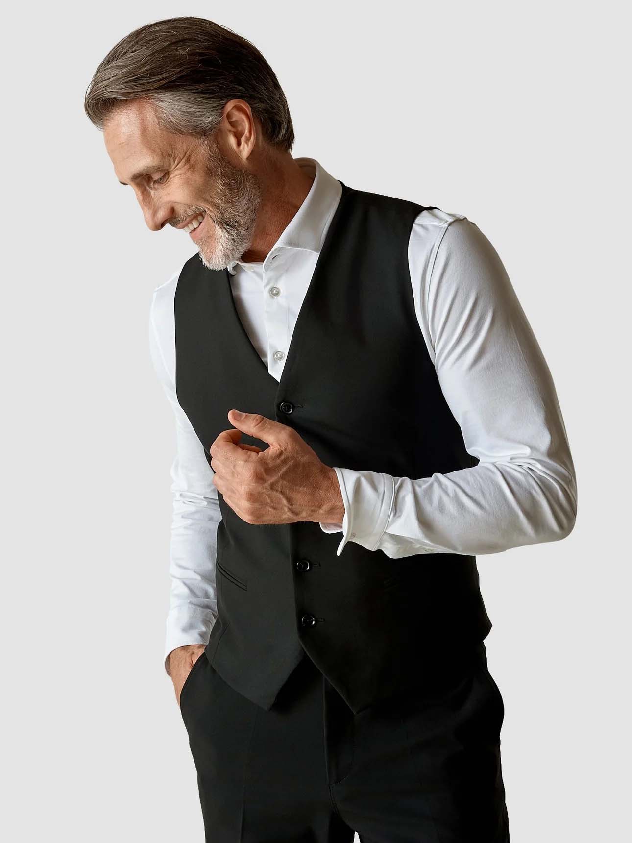 Essential Black Vest for Men & Women - Lightweight & Comfortable for Outdoor Activities, Travel & Layering