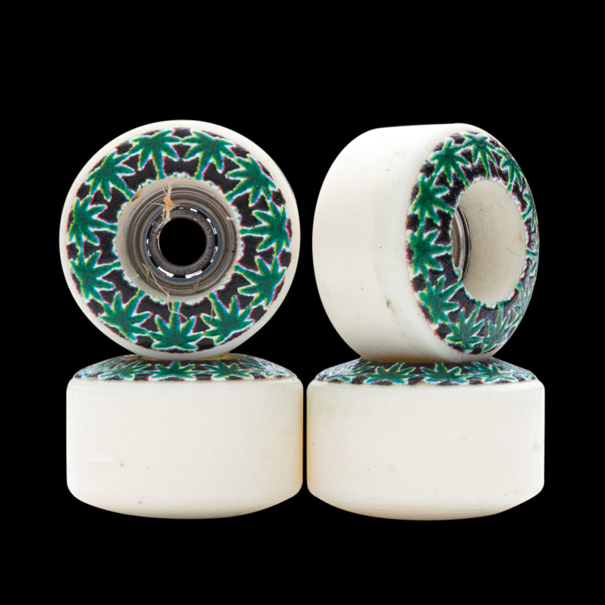 Dirty FB illPills 70D Street Shape Skateboard Wheels - High Performance for Street Skating & Weed-Themed Design