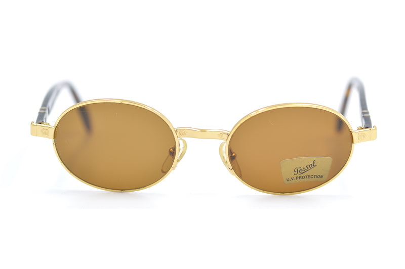 Persol South Sunglasses - Classic Italian Designer Shades for Men & Women - UV Protection & Polarized Lenses - Perfect for Driving, Travel & Outdoor Activities