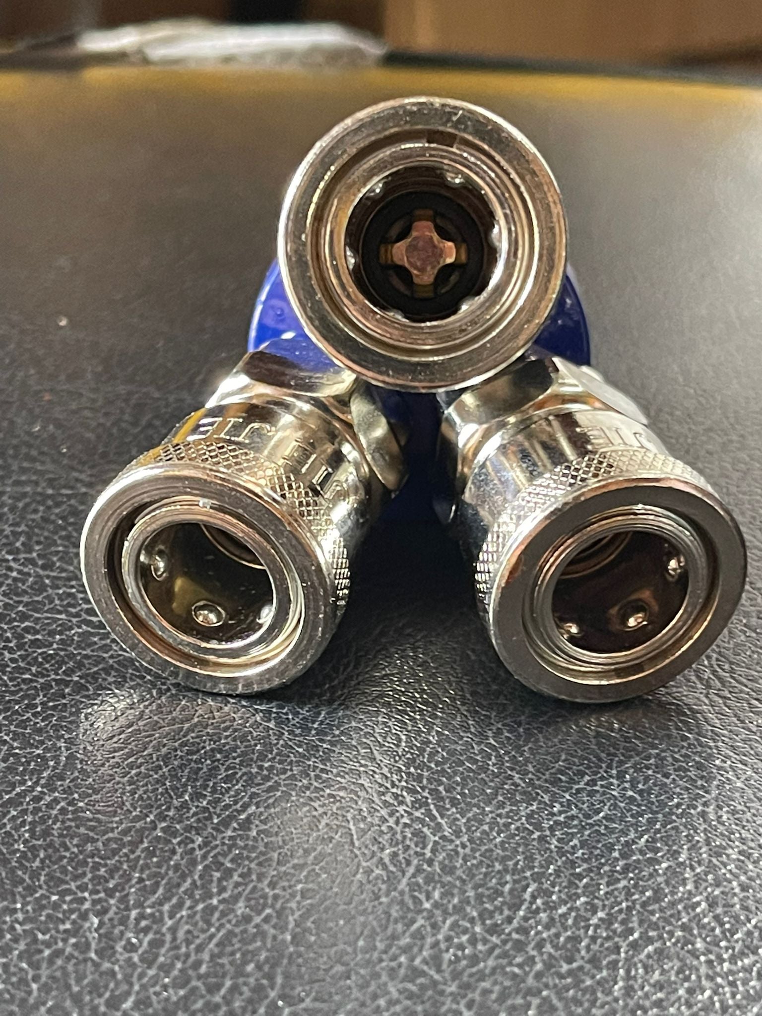 3 Way Round Quick Coupling QC R3 - High Flow Hydraulic Quick Connect Coupler for Industrial, Agricultural and Construction Equipment