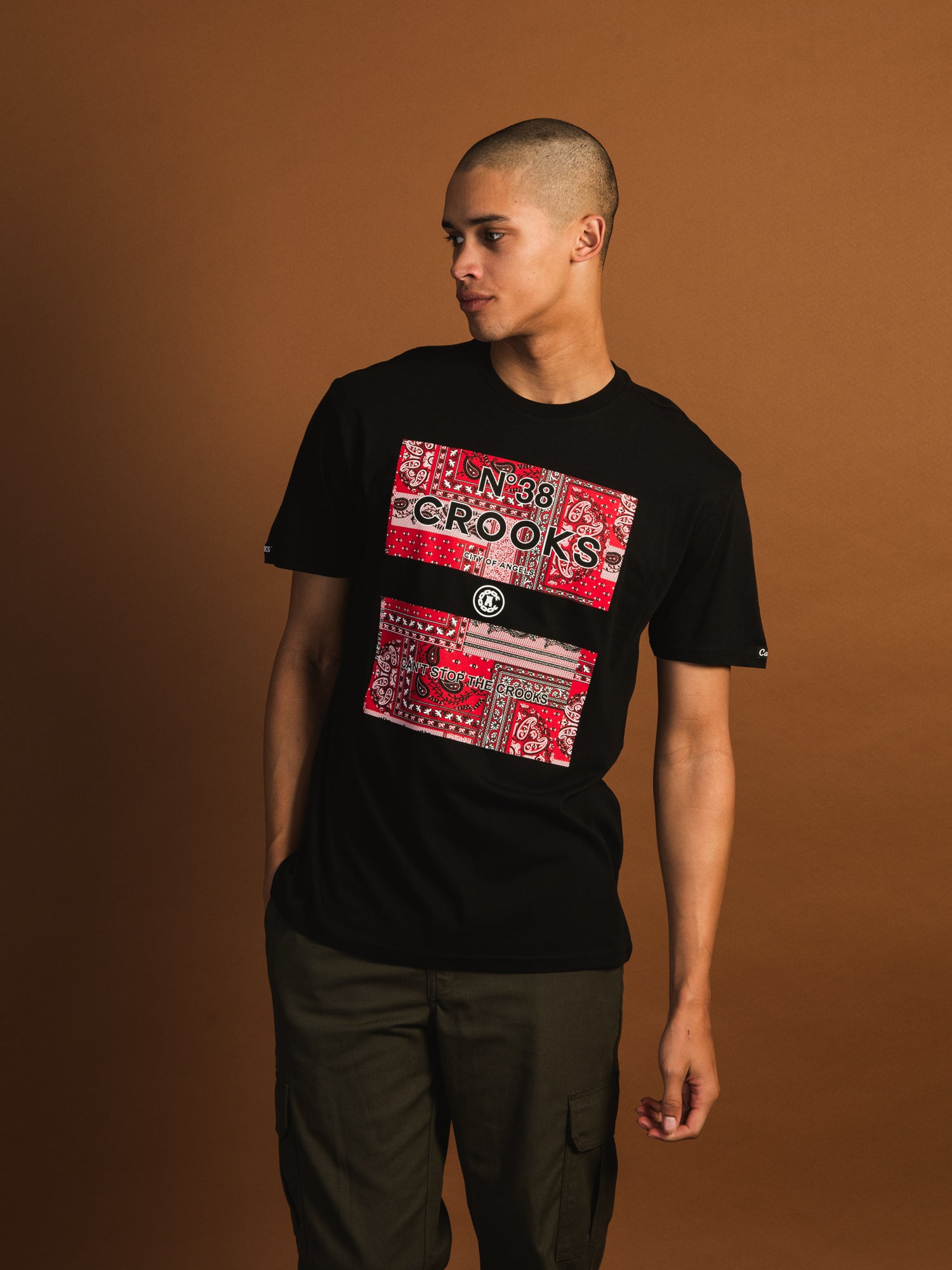 Crooks & Castles Bandana Fill Klepto Graphic T-Shirt - Men's Streetwear Tee for Casual Wear & Urban Fashion
