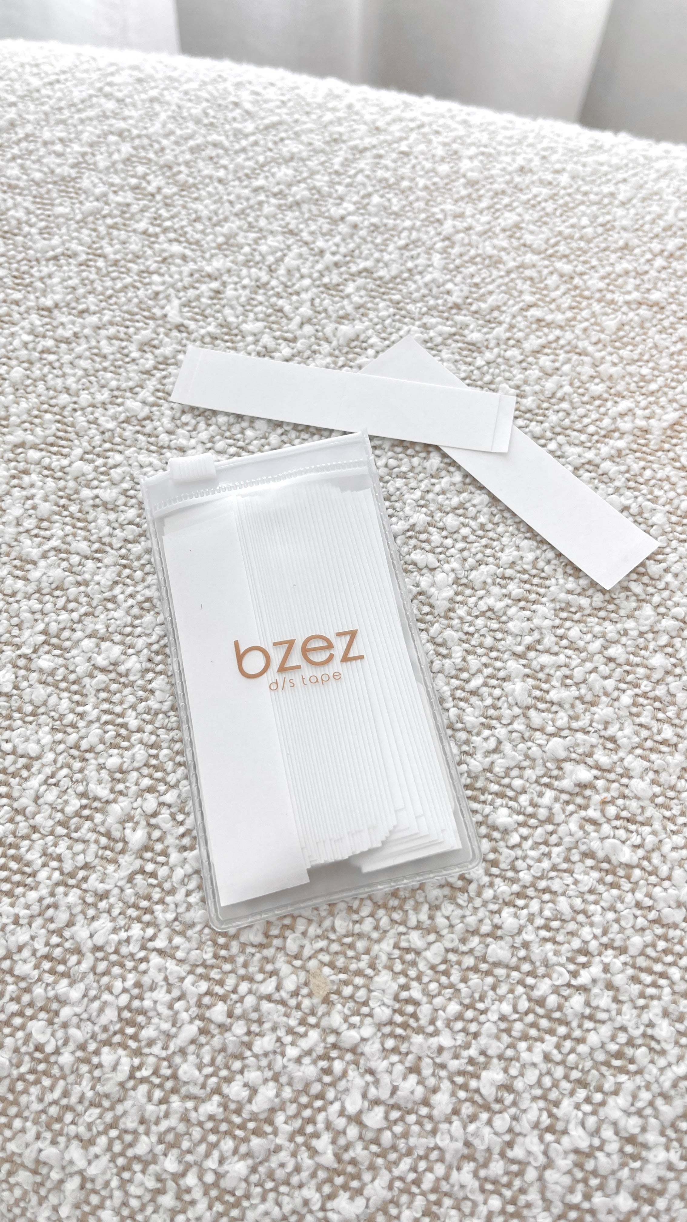 Bzez Double Sided Tape 1.8mm - Strong Adhesive Removable Mounting Tape for Home, Office & DIY Projects - Perfect for Hanging Photos, Posters & Decorations