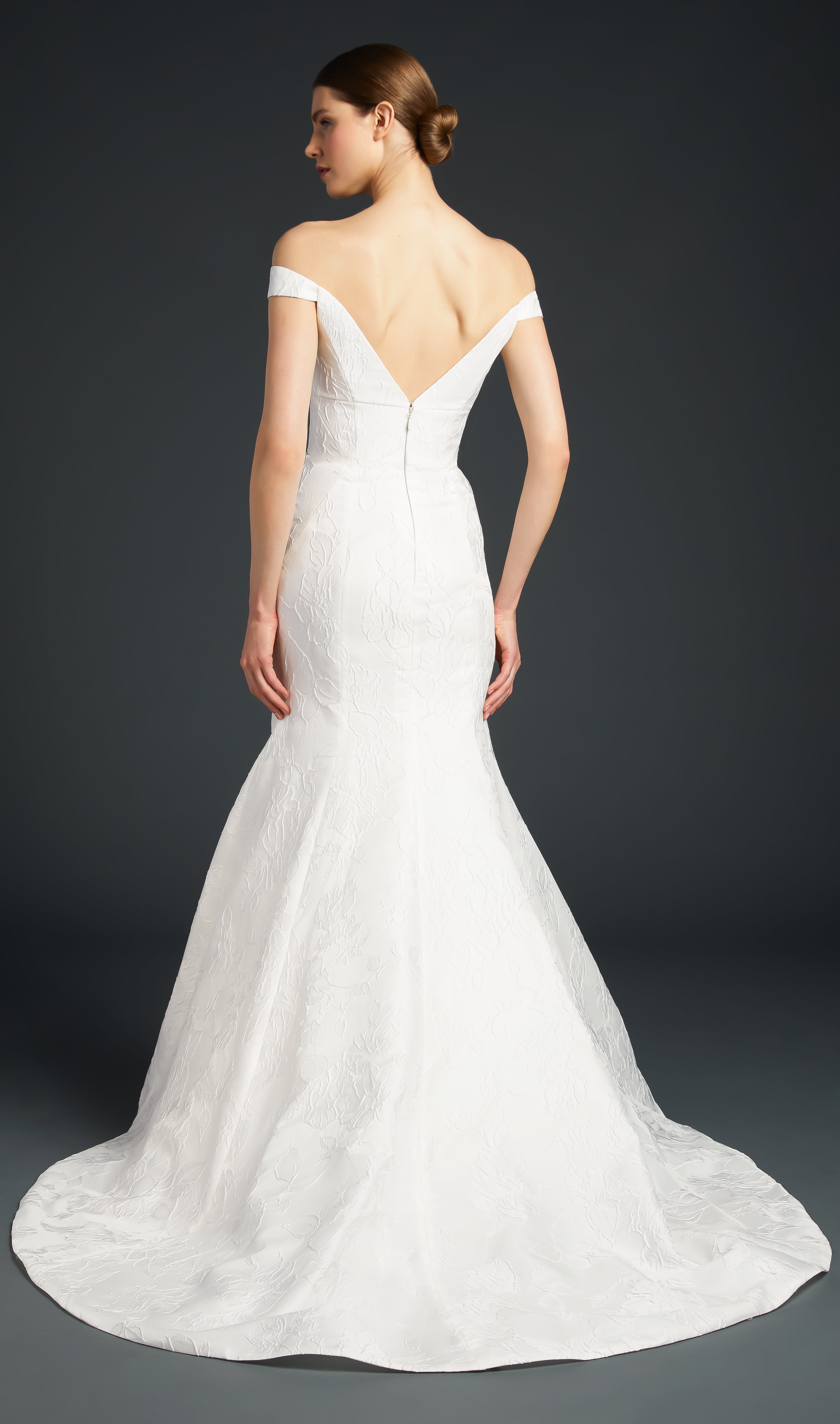 Anne Barge Frankie Wedding Dress Size 12 - Elegant Bridal Gown for Church Ceremony & Outdoor Garden Weddings