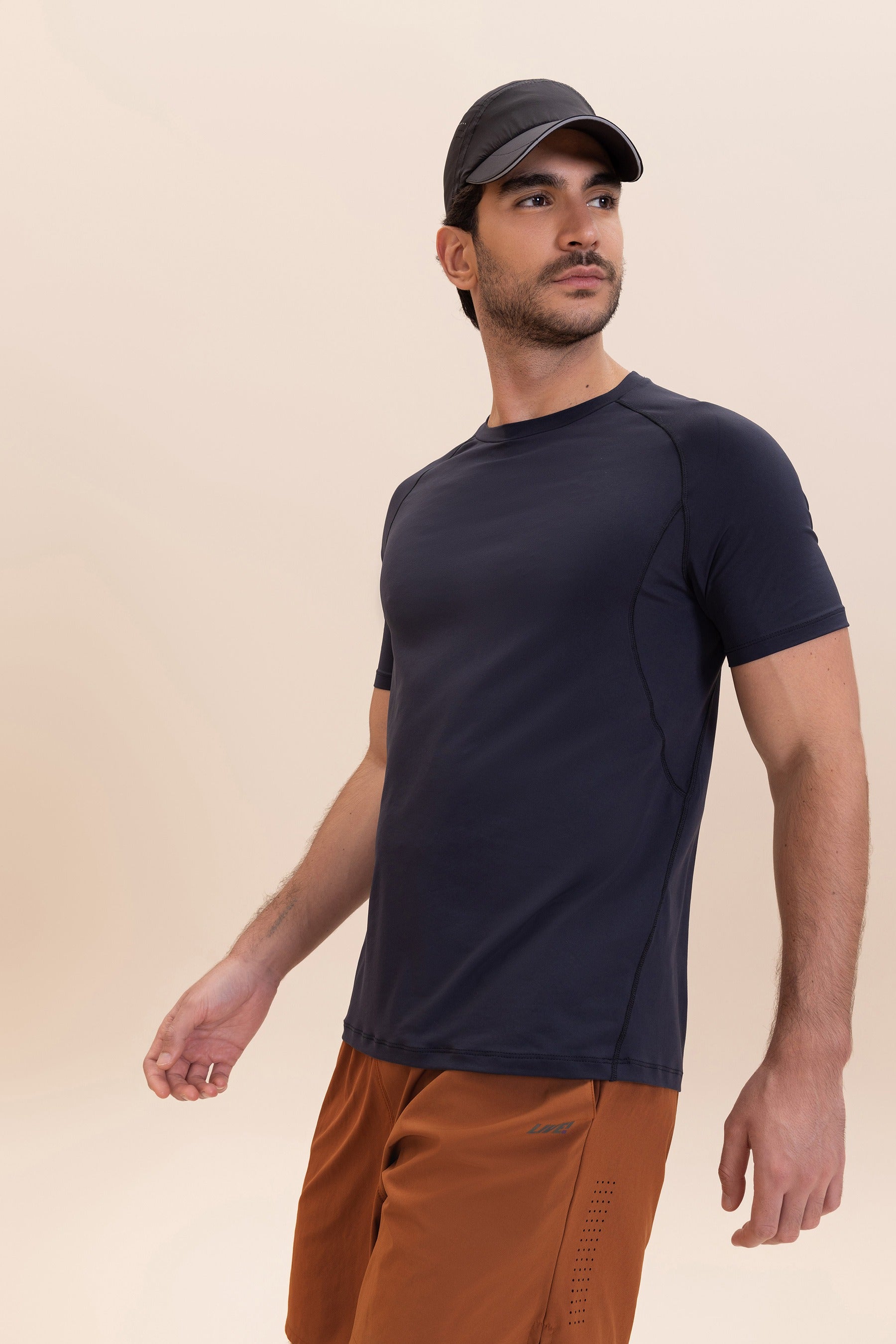Comfy Curve Men's Broad Fit T-Shirt - Soft Cotton Relaxed Fit for Casual Wear & Everyday Comfort