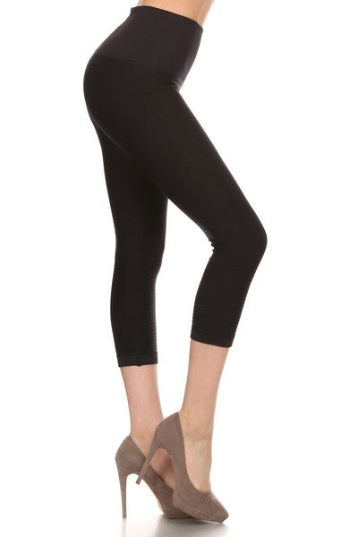 Titus Performance Moto Style Capri Leggings for Women - High Waist Yoga Pants with Pockets, Breathable Workout Leggings for Running, Gym & Motorcycle Riding