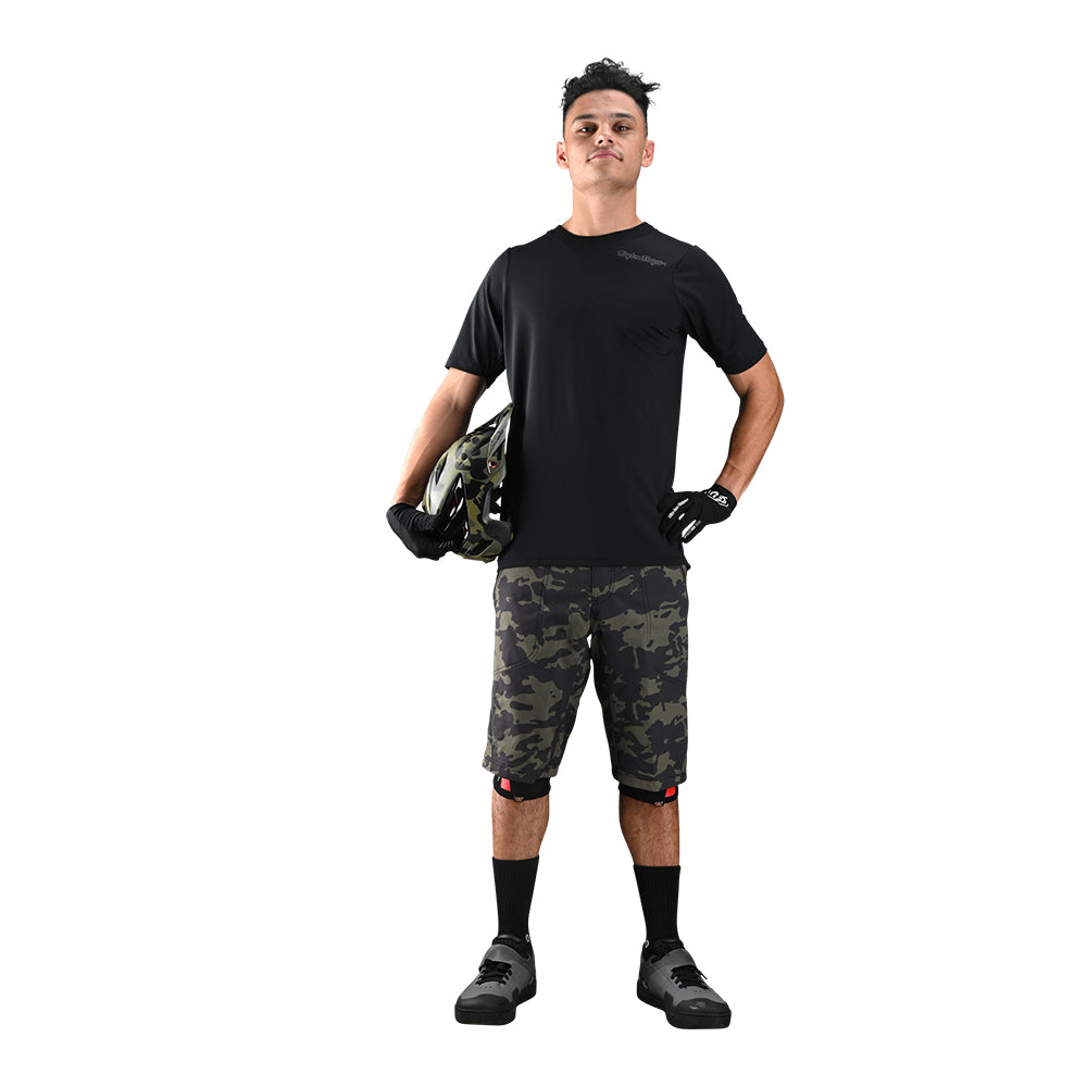 Skyline SS Jersey Solid Black - Men's Athletic Performance Shirt for Basketball, Soccer & Training - Breathable & Comfortable Sportswear