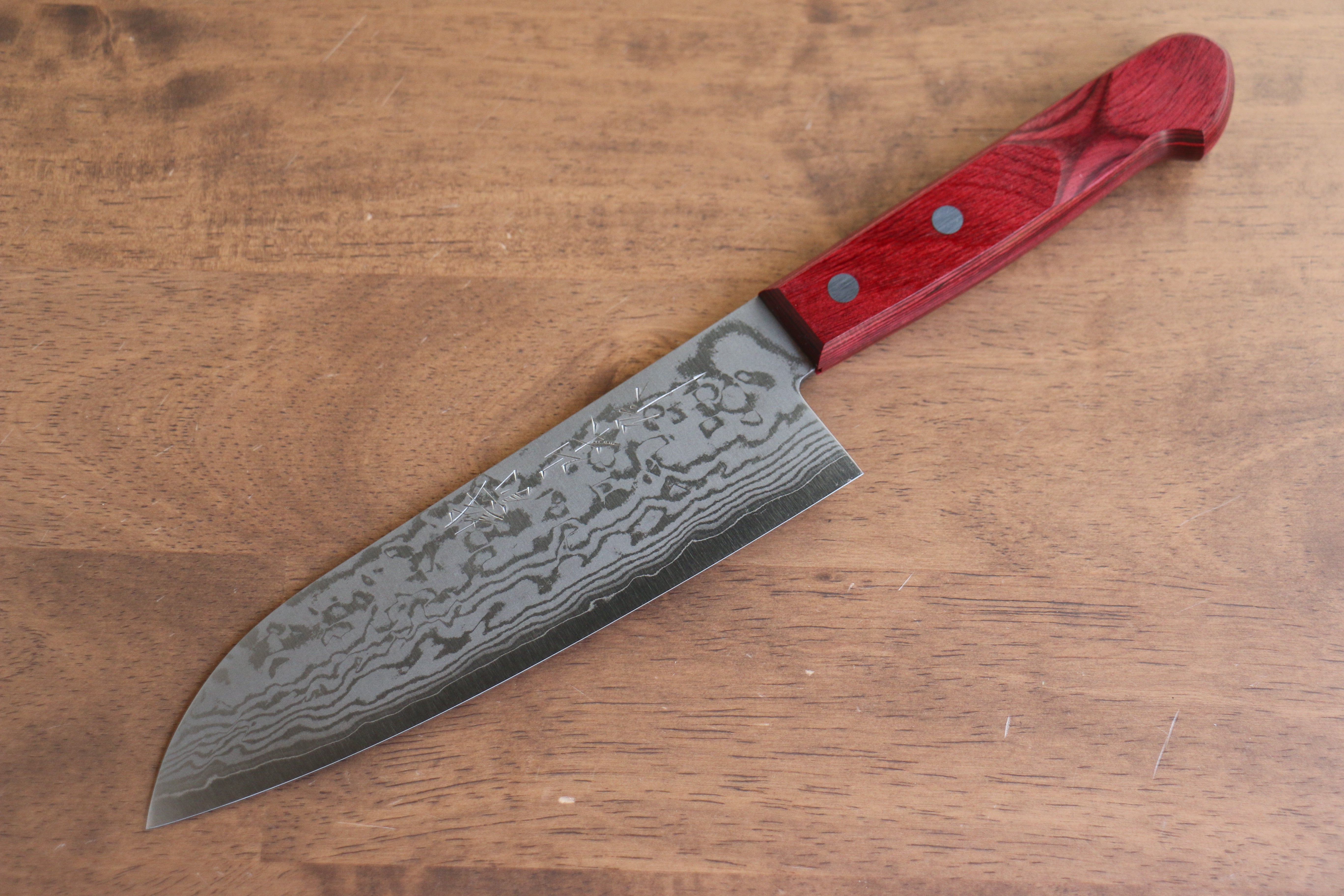 Premium Nao Yamamoto VG10 Damascus Santoku Knife 170mm - Japanese Chef Knife with Red Pakka Wood Handle - Perfect for Slicing, Dicing & Chopping Vegetables, Meat & Fish