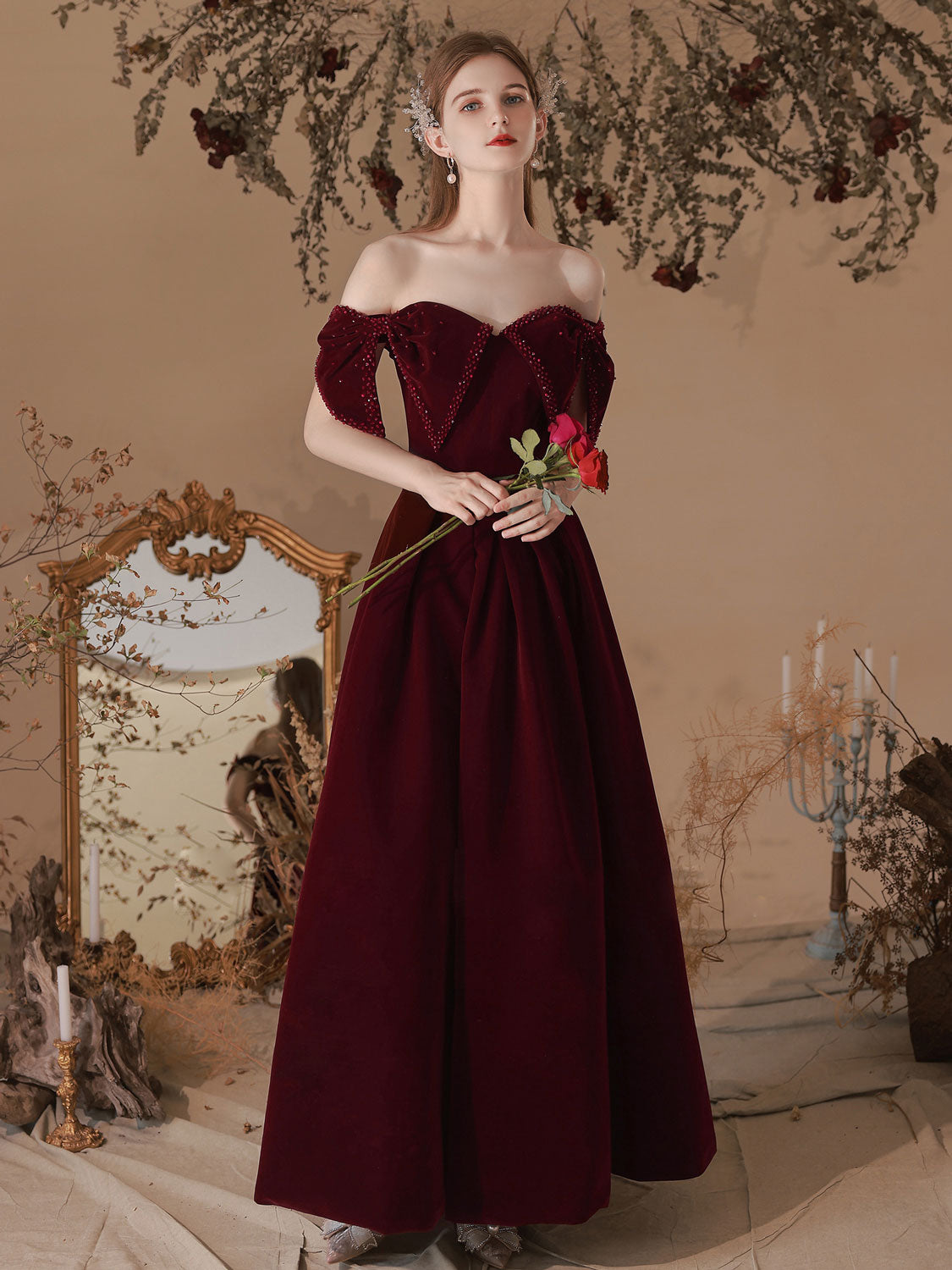 Velvet Sweetheart Neckline A-Line Burgundy Prom Dress for Women - Elegant Burgundy Evening Gown for Homecoming, Formal Dances & Special Occasions