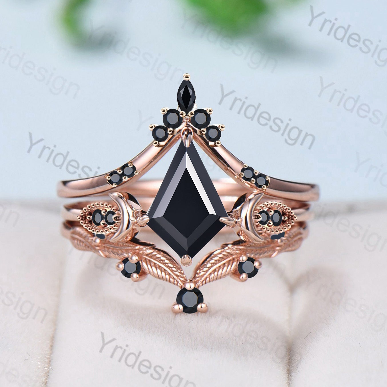 Natural Black Onyx Engagement Ring Set - Art Deco Kite Cut Black Gemstone Moon Wedding Ring - Vintage Anniversary Gift for Women - Bridal Jewelry Set for Weddings, Proposals & Special Occasions