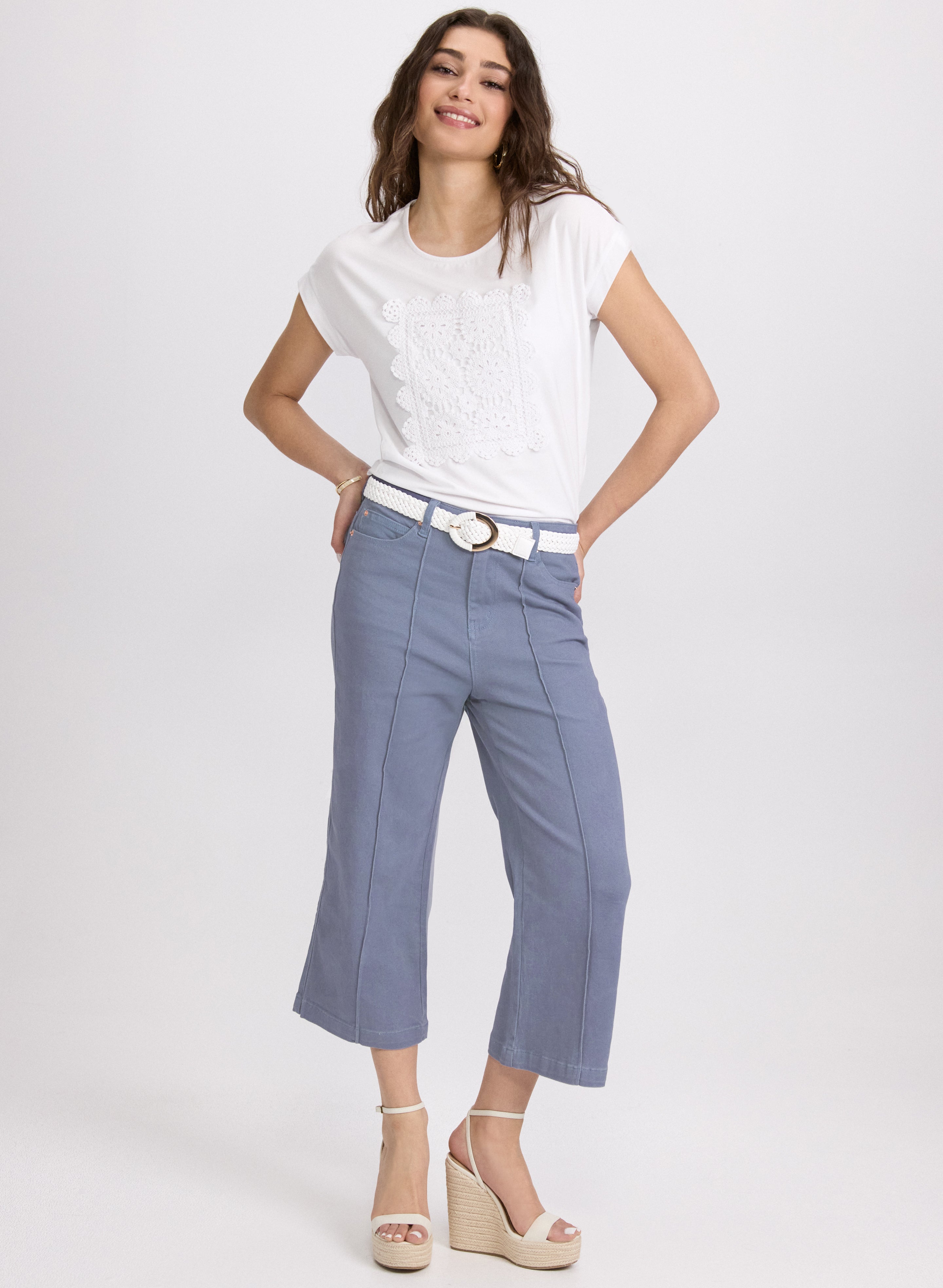 Stylish Cropped Flare Leg Jeans for Women - High Waisted Denim Pants with Stretch - Perfect for Casual Outfits & Boho Chic Style