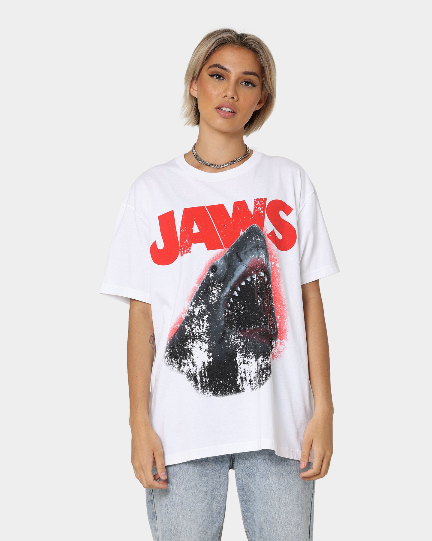 Vintage American Thrift Jaws Graphic T-Shirt - White Cotton Tee for Men & Women - Perfect for Casual Wear, Movie Nights, and Summer Outfits