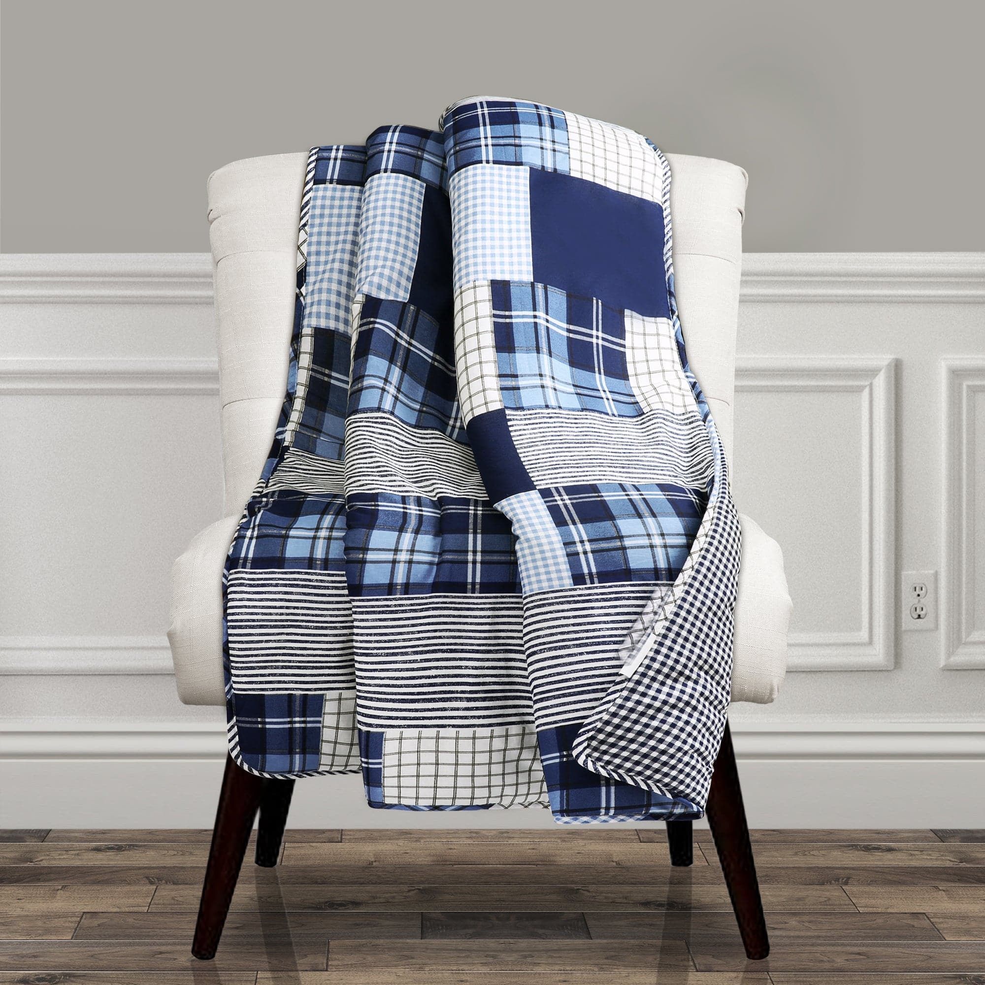 Greenville Throw Blanket - Soft & Cozy Fleece Blanket for Couch, Bed, and Travel - Perfect for Home Decor, Gifts, and Cold Weather Comfort
