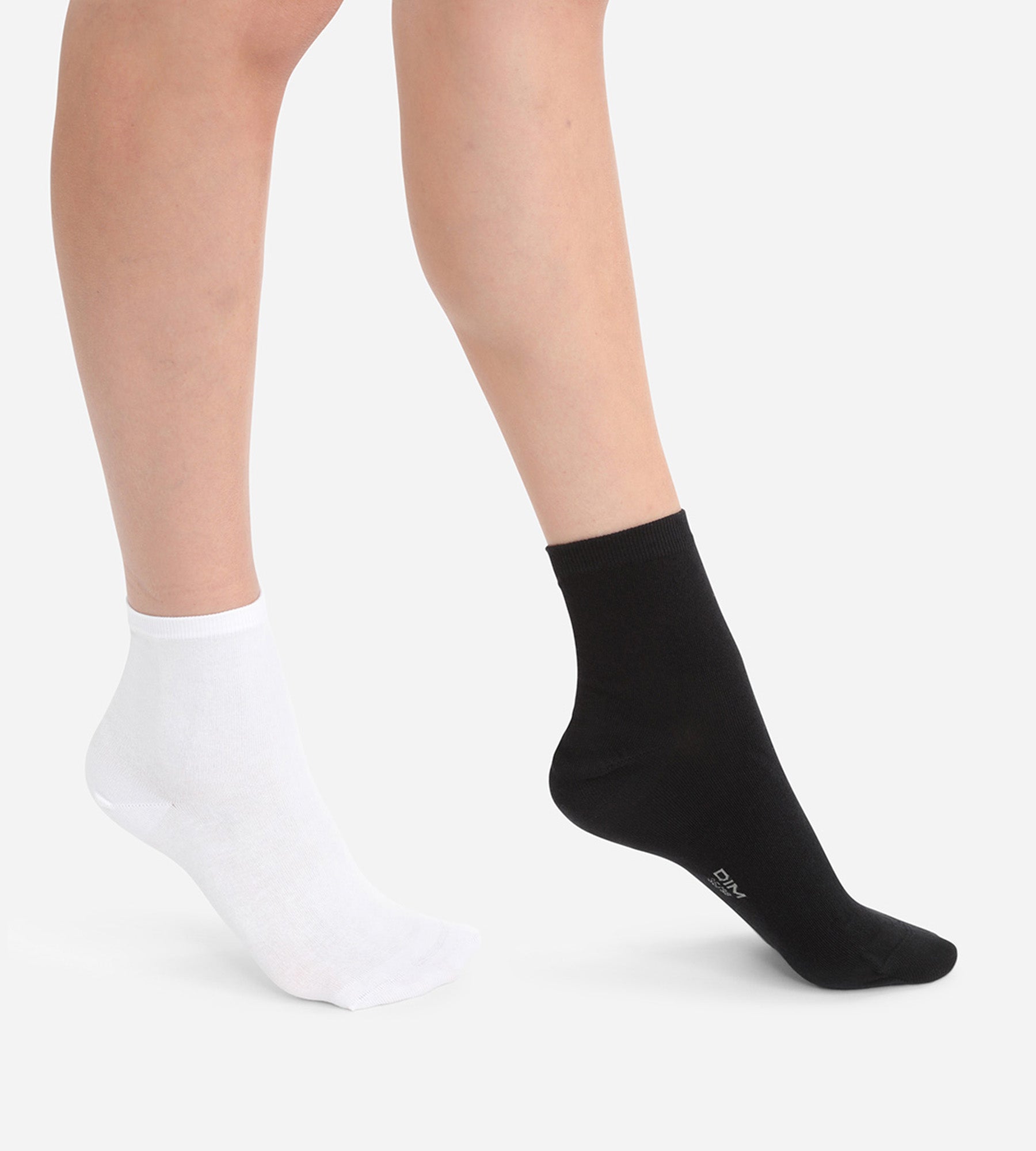 2 Pairs of Black and White Cotton Socks for Men & Women - Soft Breathable Everyday Socks for Work, Gym, and Casual Wear