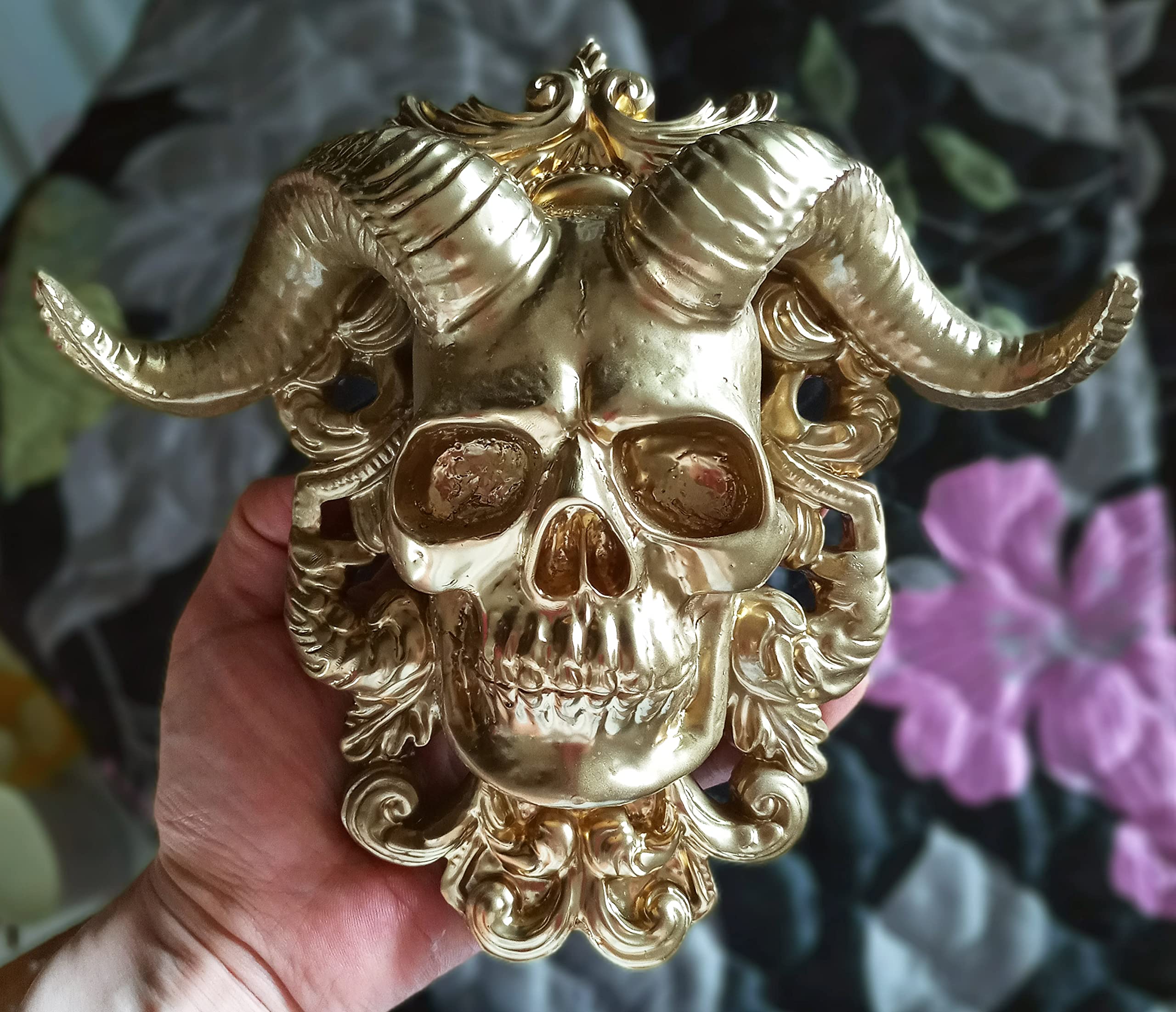 Premium Silicone Skull Mold for Resin, Gypsum, Soap & Candle Making - DIY Crafting, Halloween Decor, and Home Decoration Projects
