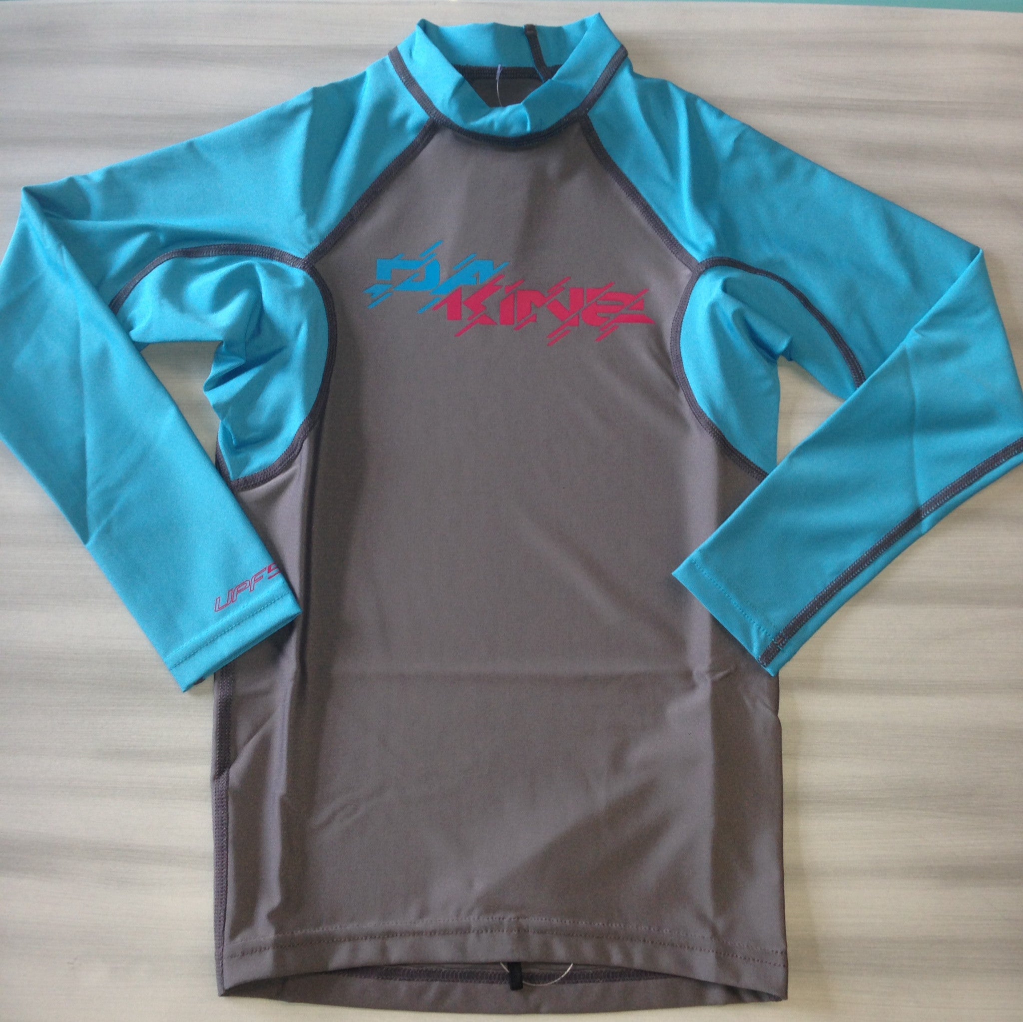Dakine Youth Rash Guards for Kids - Heavy Duty Long Sleeve Sun Protection Shirt for Swimming, Surfing & Outdoor Activities