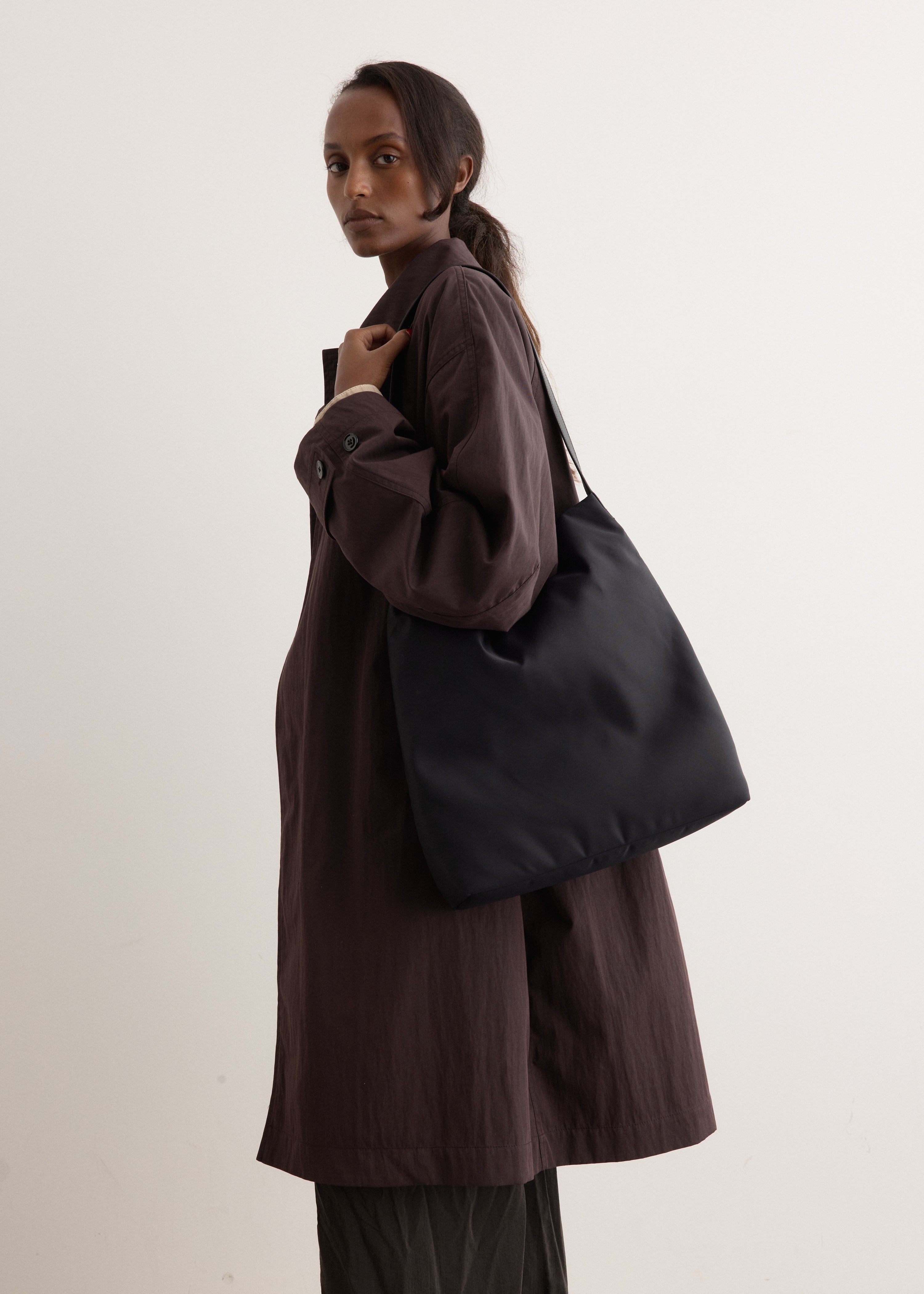 Aria Black 224 04Ss25 1Sc N01 224 Blk Crossbody Bag - Stylish & Lightweight Purse for Women, Perfect for Work, Travel & Everyday Use