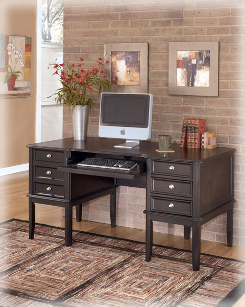 Carlyle Leg Desk - Modern Home Office Desk with Sturdy Metal Legs, Perfect for Small Spaces, Remote Work & Study
