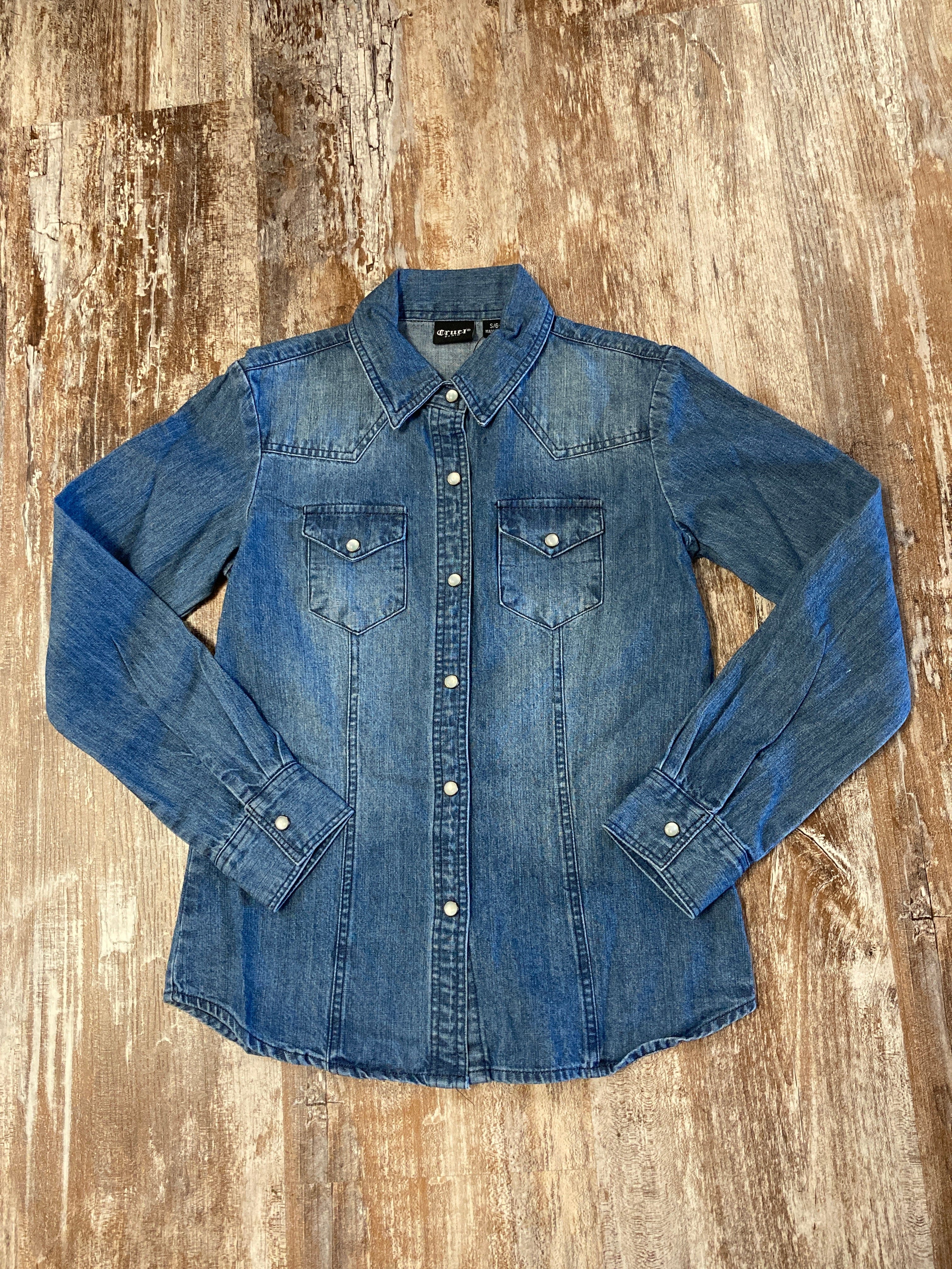 Cruel Girl's Long Sleeve Chambray Snap Shirt for Women - Stylish & Comfortable Western Wear for Casual Outings & Rodeo Events
