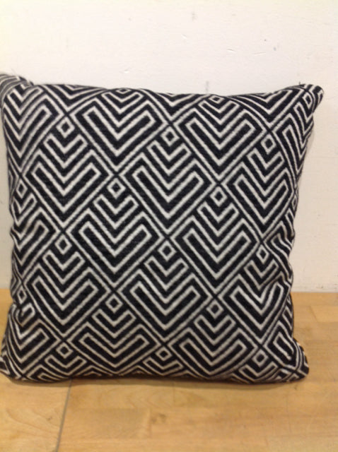 16-Inch Black & White Printed Pillow - Soft & Stylish Home Decor for Living Room, Bedroom, or Office