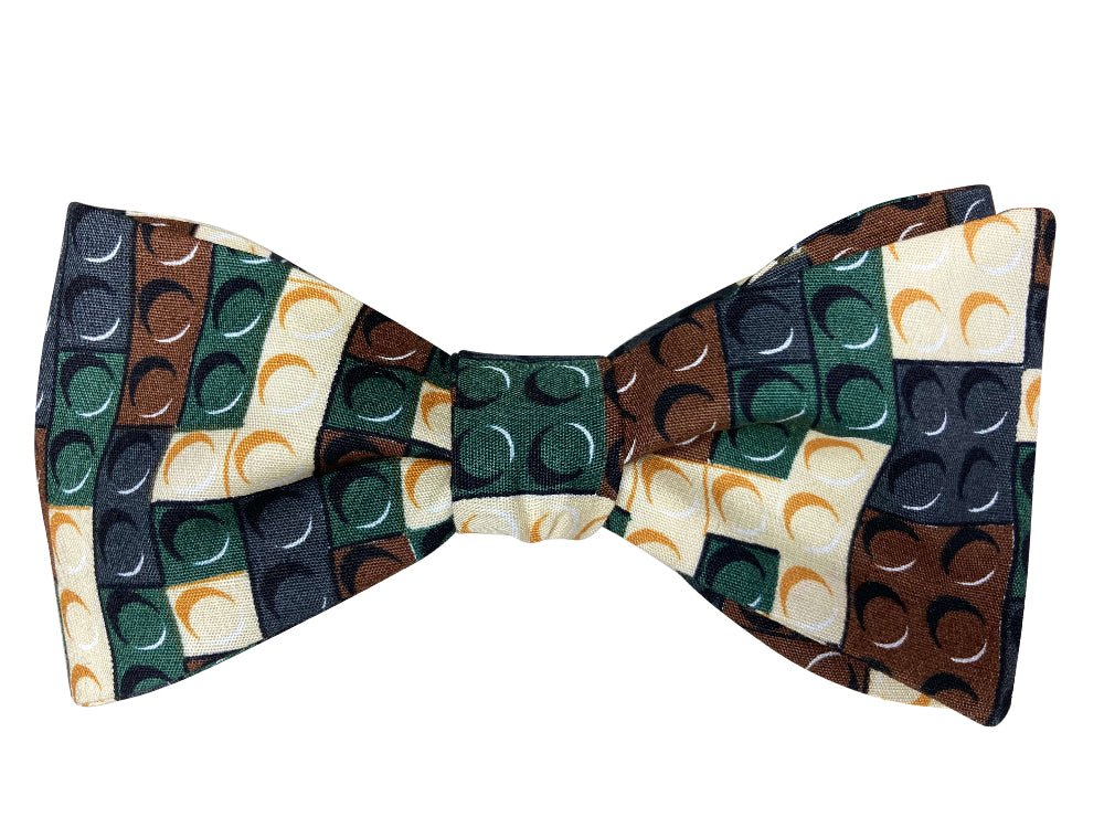 Eco-Friendly Green Building Blocks Bow Tie - Sustainable Fashion Accessory for Weddings, Parties & Formal Events