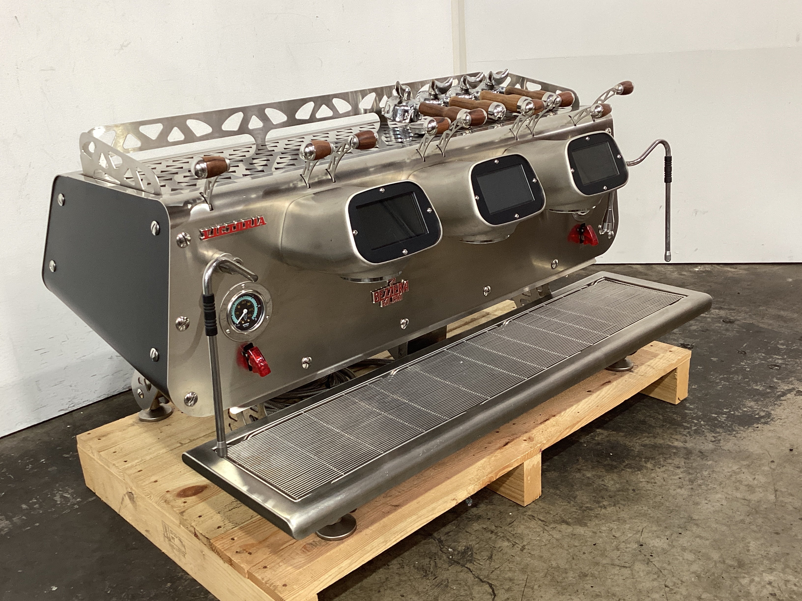 Bezzera Victoria De Brewing Profile 3 Group Commercial Coffee Machine - Professional Espresso Maker for Cafes, Restaurants & Offices (Model 836457) | Perfect for High-Volume Brewing & Specialty Coffee Shops