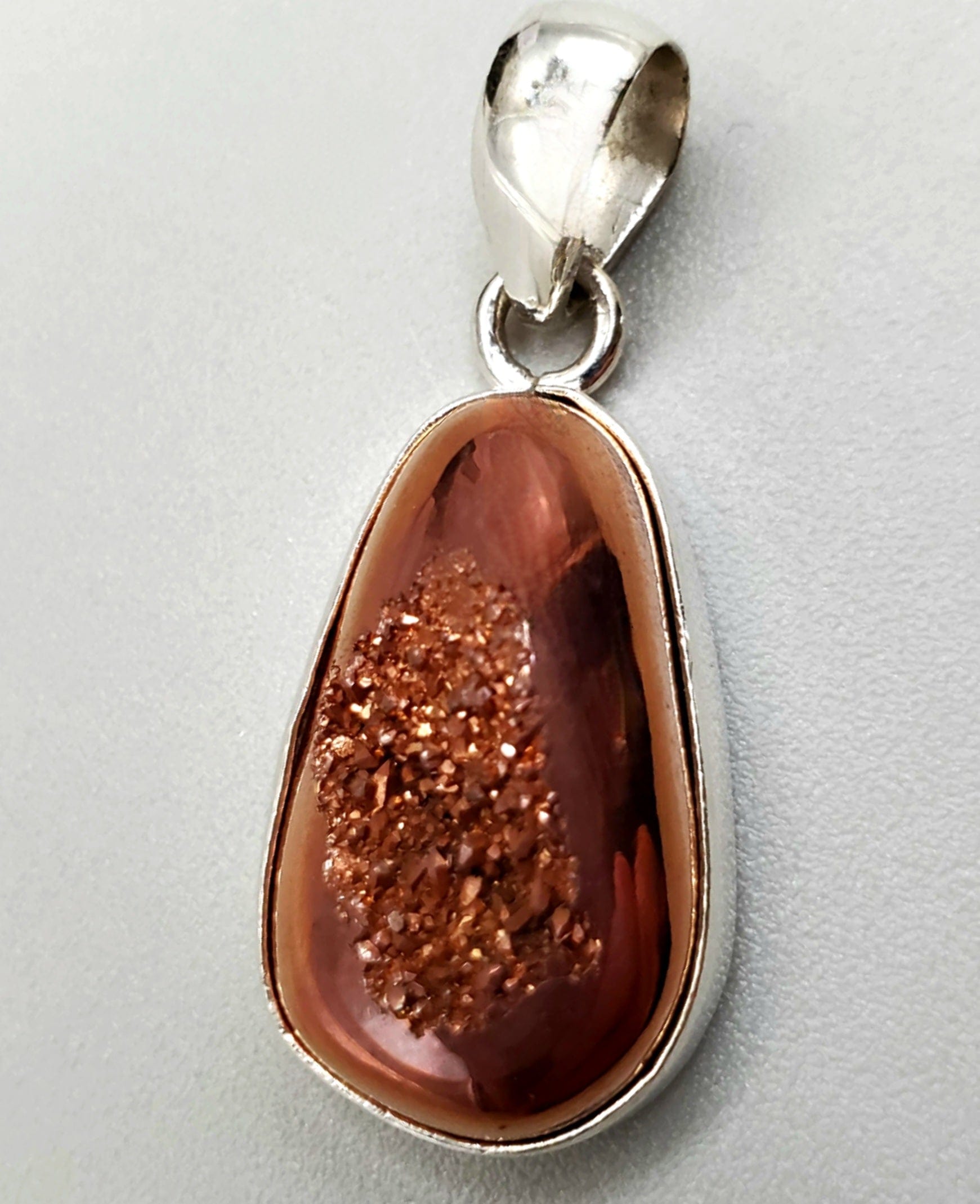 Aura Druzy Pendant Necklace - Natural Stone Crystal Jewelry for Women - Perfect for Everyday Wear, Gift Giving & Spiritual Healing