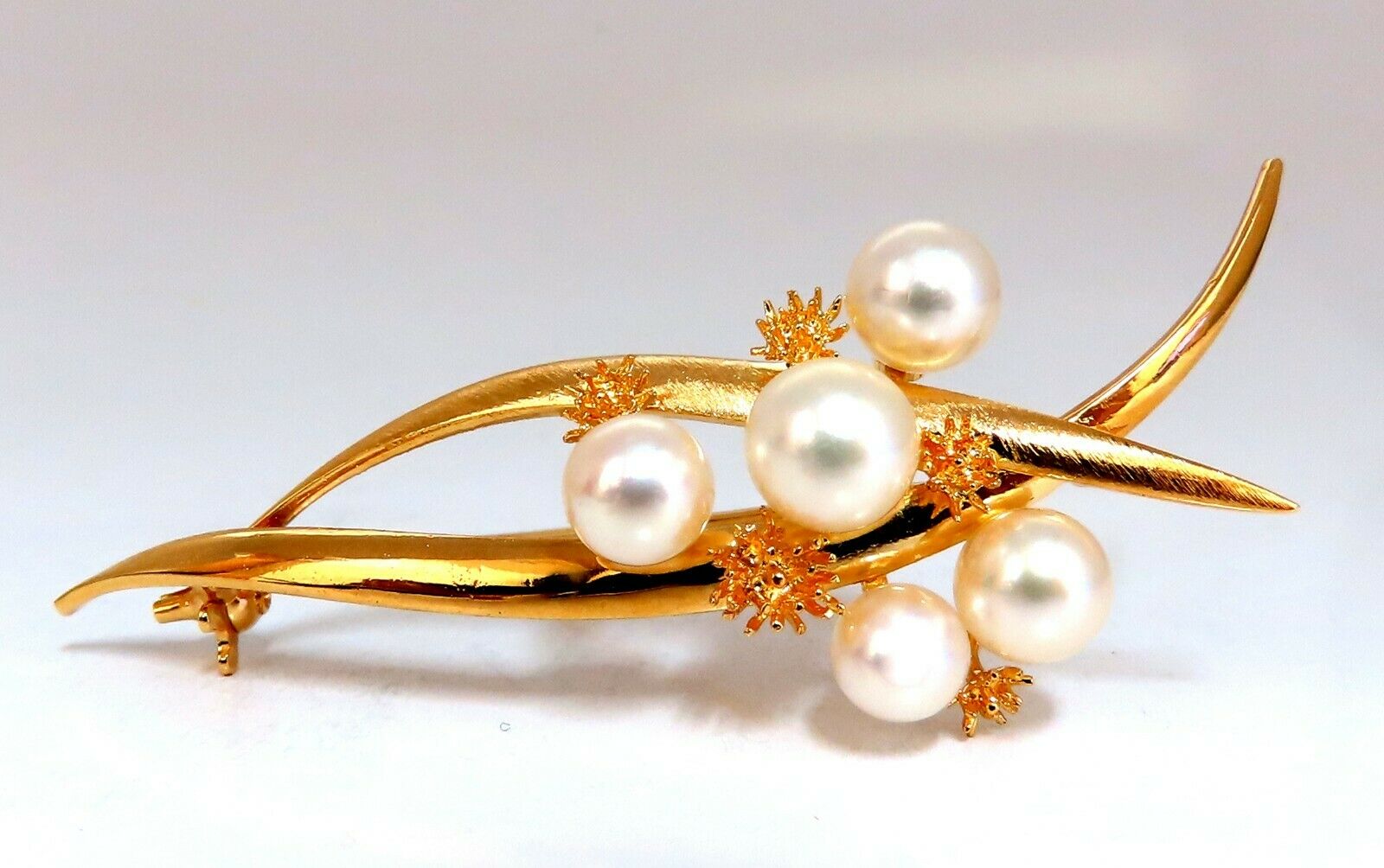 14K Gold Akoya Pearl Brooch Pin - Elegant Pearl Jewelry for Women, Perfect for Weddings, Parties & Formal Events